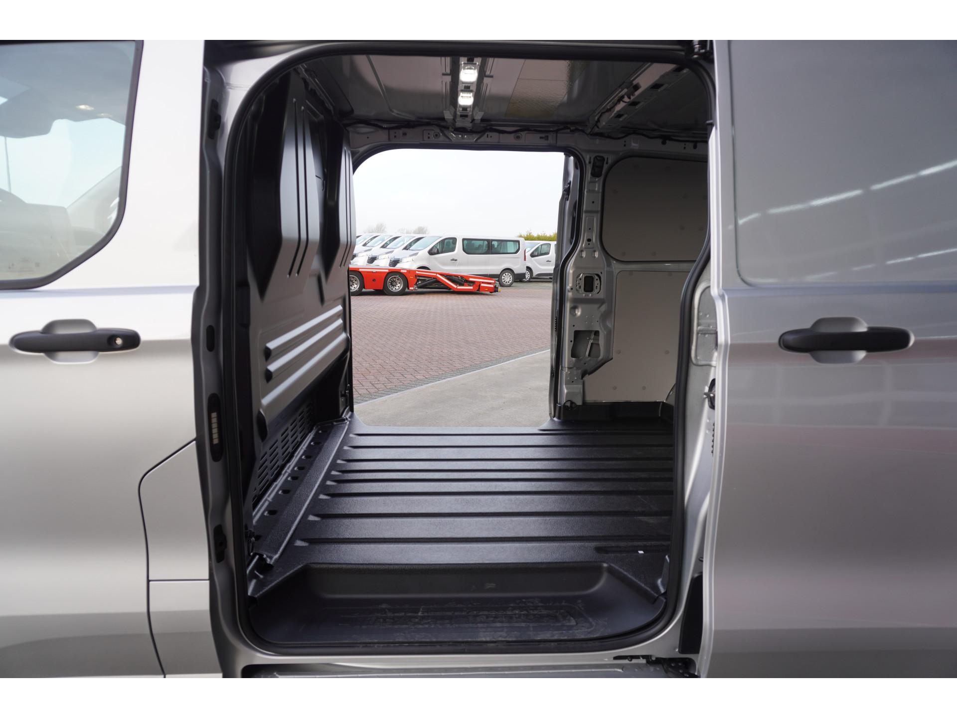Foto 15 van Ford 320L 2.0 TDCI 170PK L2H1 Trend Automaat Schuifdeur L / R