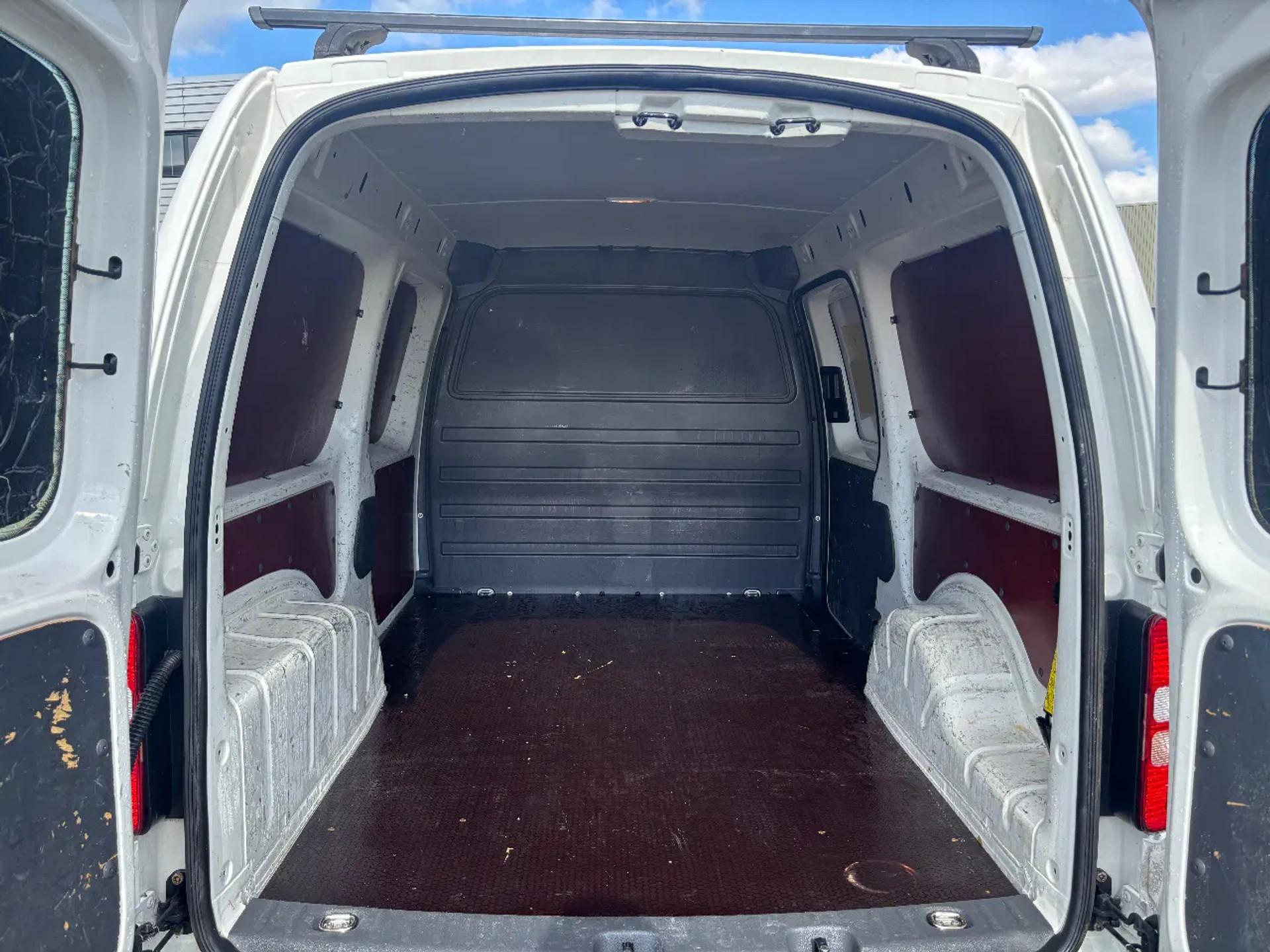 Foto 7 van Volkswagen 1.6TDI Trekhaak Cruisecontrol MARGE