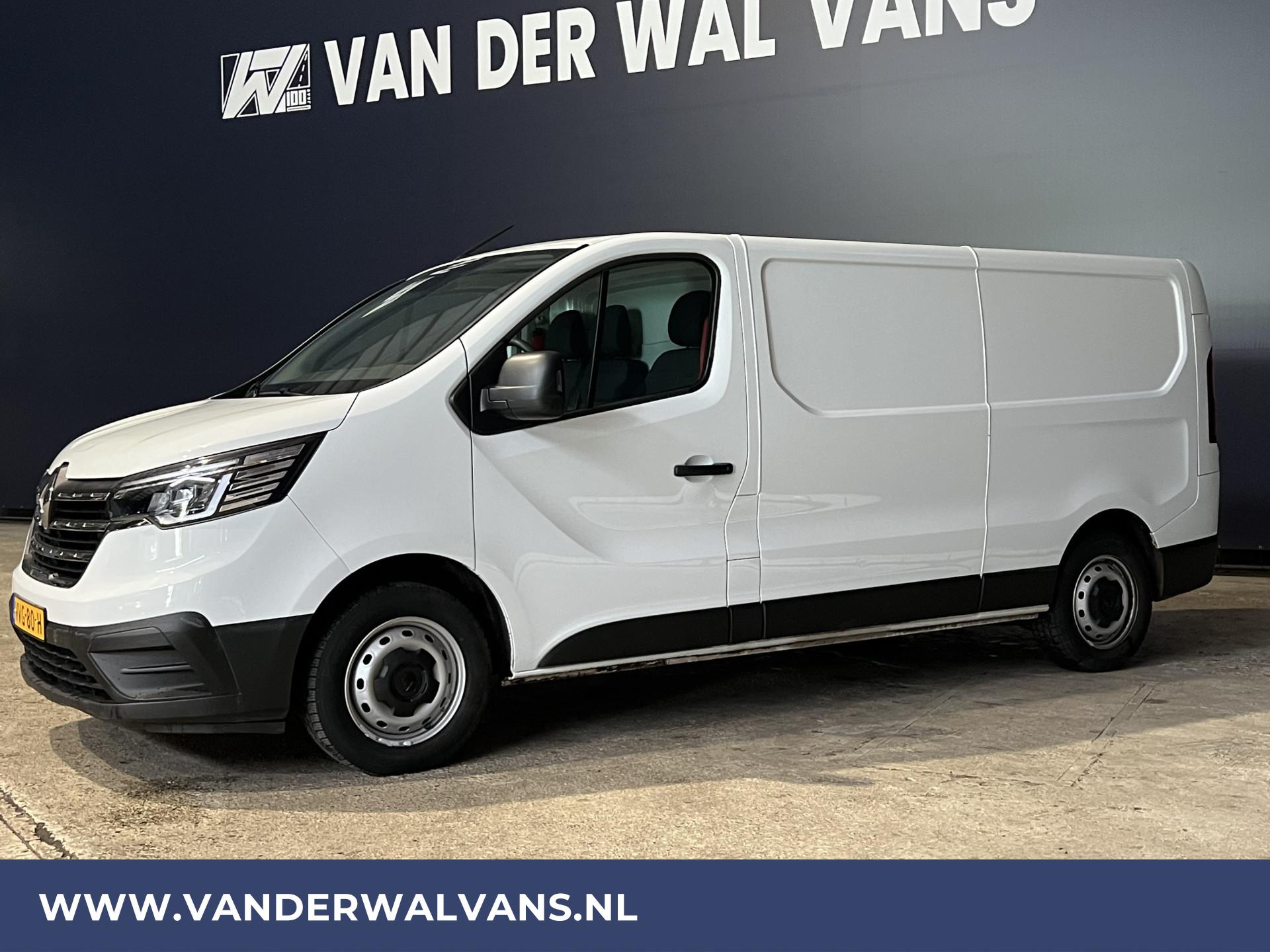 Foto 11 van Renault Trafic 2.0 dCi 130pk L2H1 Euro6 Airco | 2500kg Trekhaak | Cruisecontrol | LED