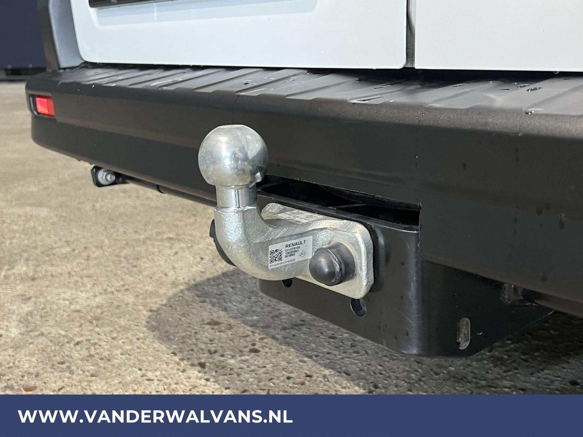 Foto 5 van Renault Trafic 2.0 dCi 130pk L2H1 Euro6 Airco | 2500kg Trekhaak | Cruisecontrol | LED