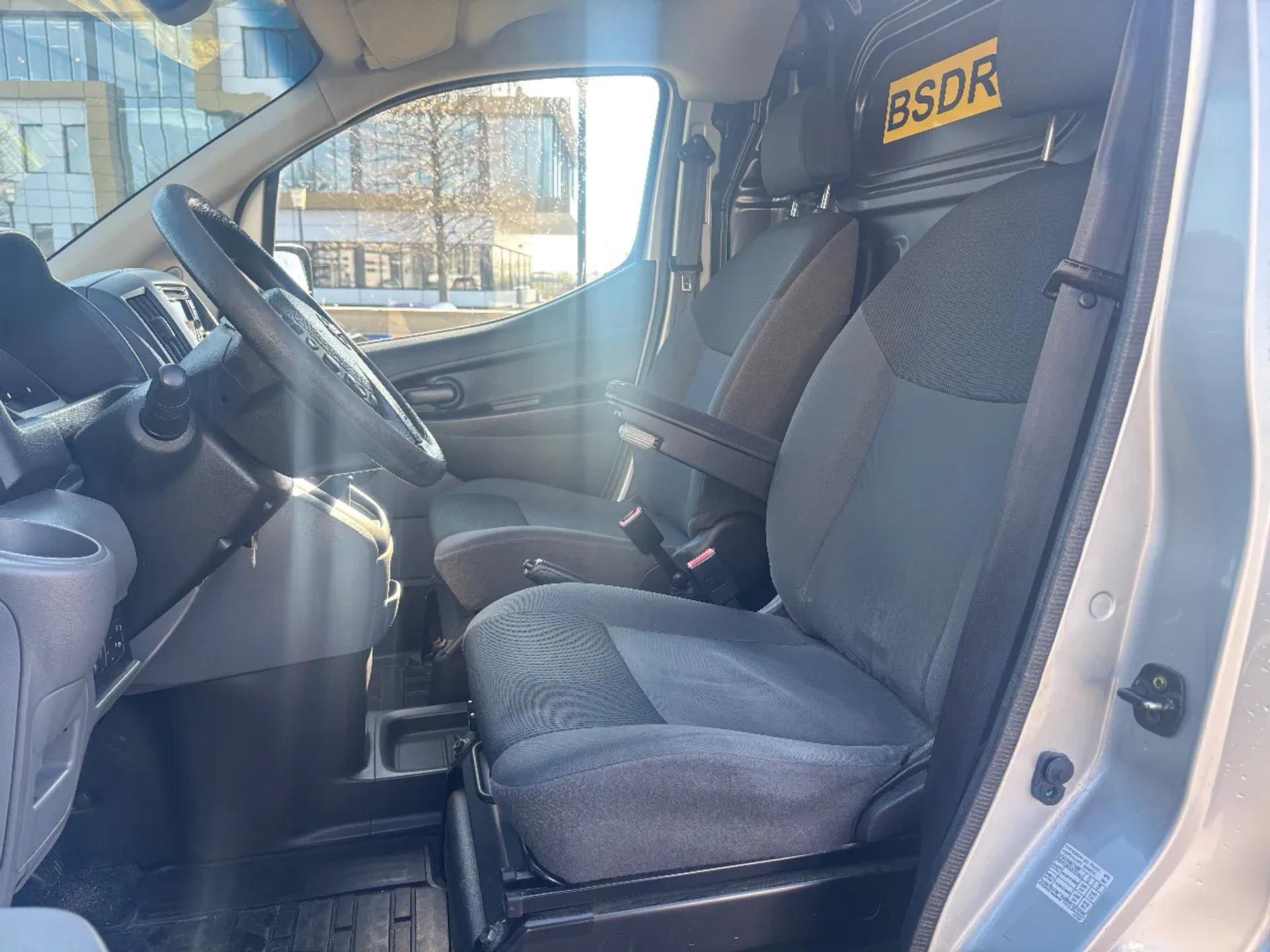 Foto 10 van Nissan 1.5DCI Optima Airco Cruisecontrol Camera