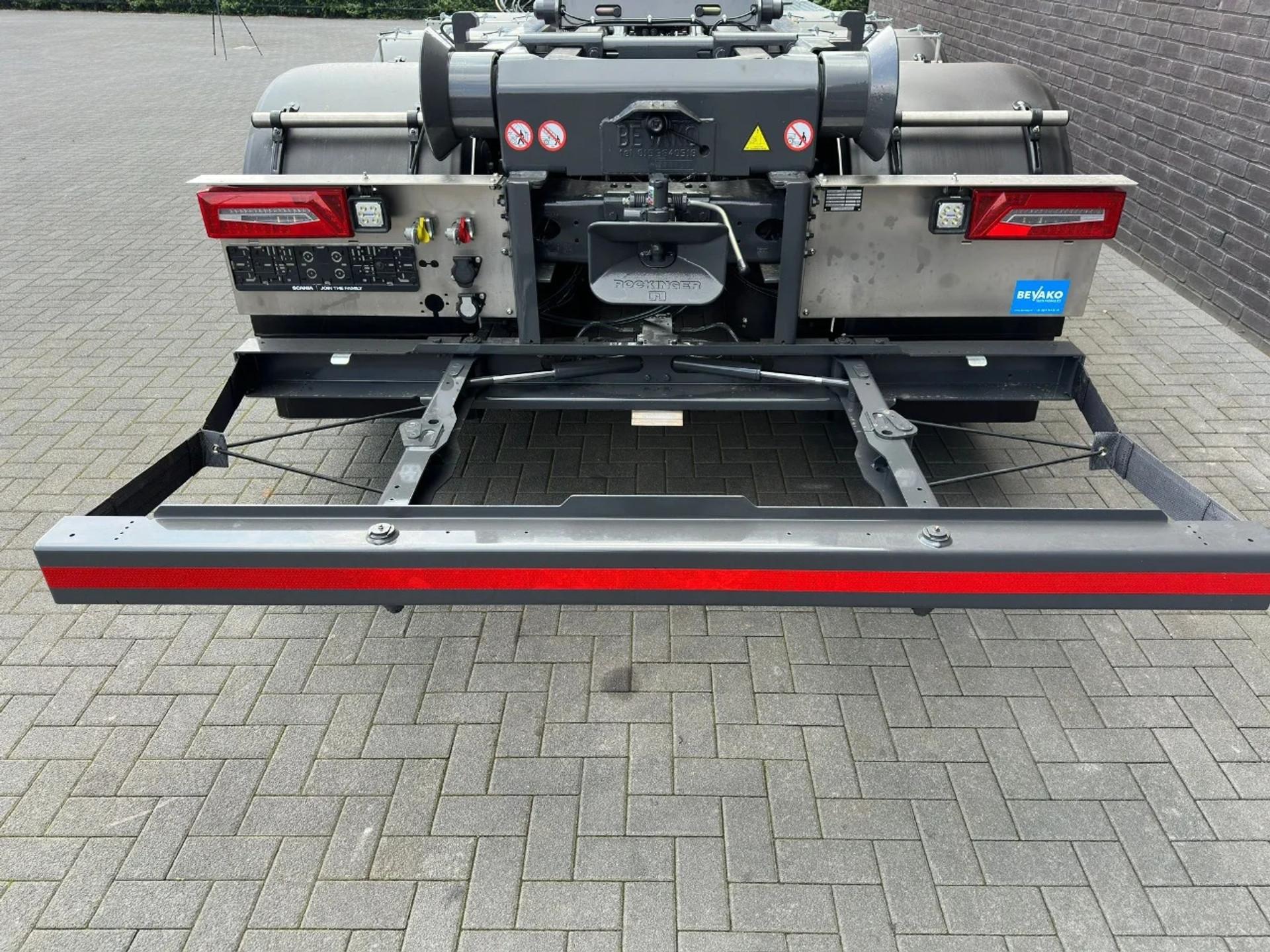 Foto 11 van Scania G 560 NGS XT 8X2/6 TRIPLE + VDL S-30-6400 HAAKARMSYSTEEM/ABROLLKIPPER/HOOKLIFT/NIEUW/NEW