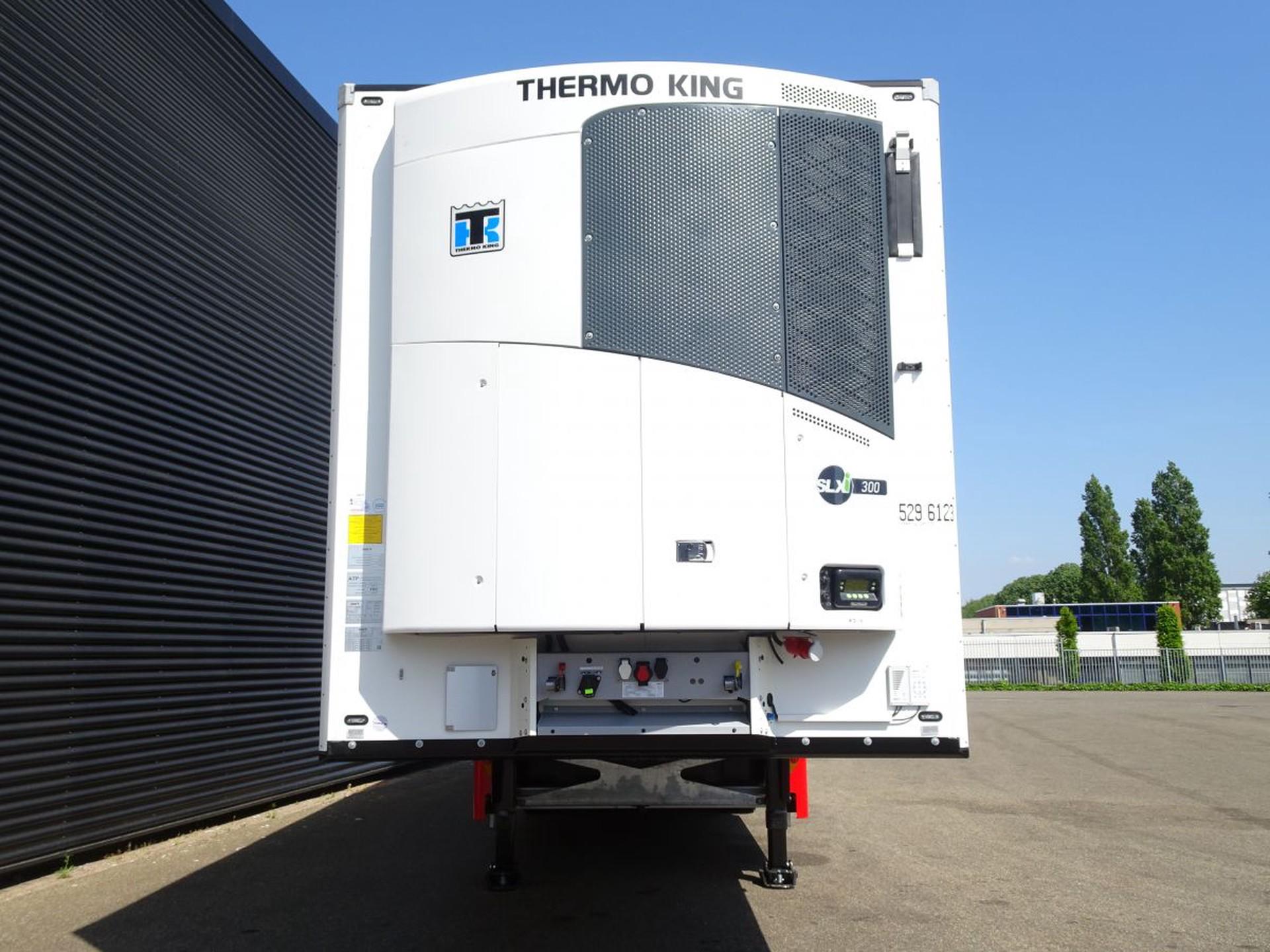 Foto 2 van Schmitz Cargobull SKO 24/L THERMOKING SLXI 300 / DOPPEL STOCK