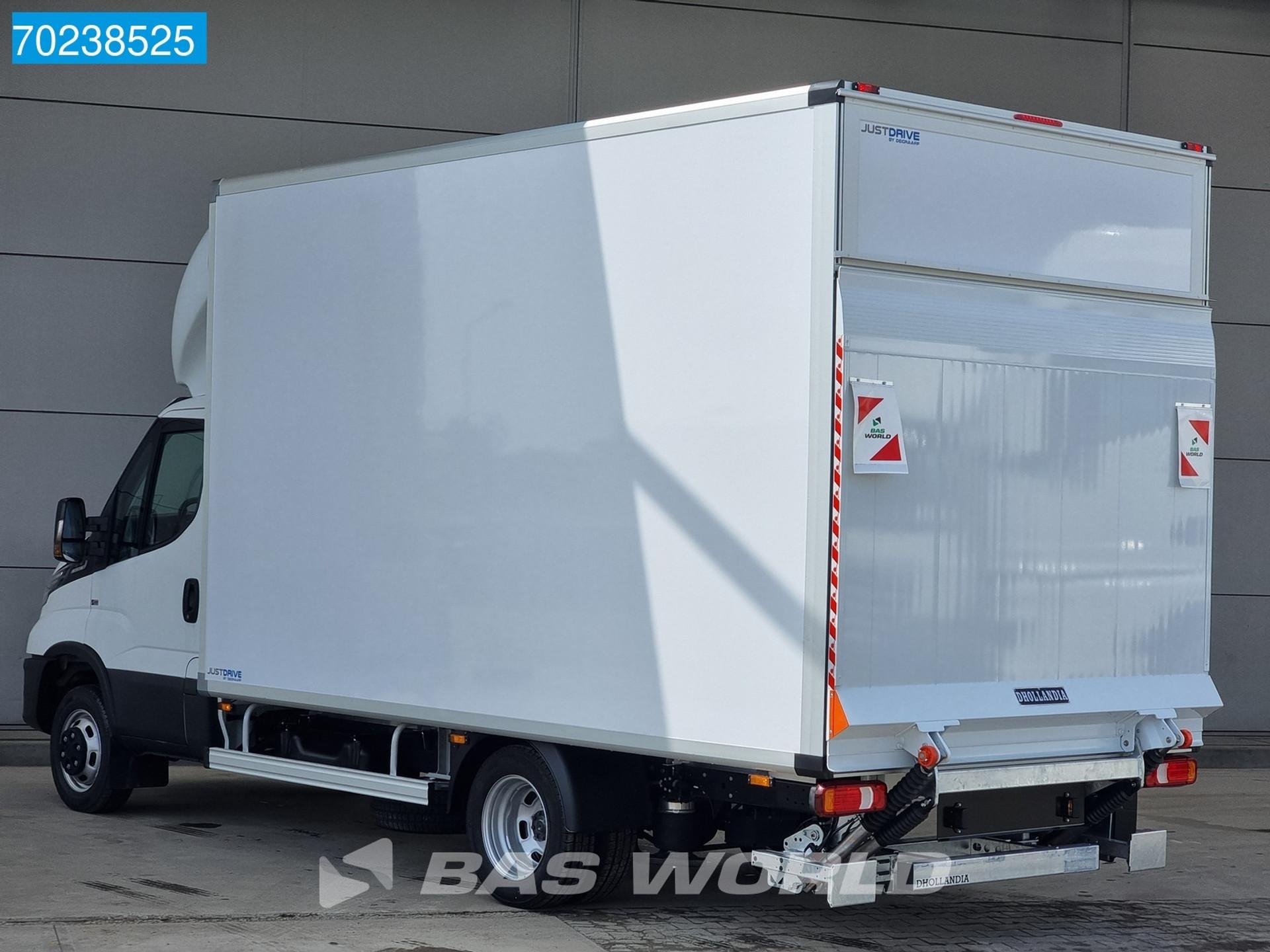 Foto 6 van Iveco Daily 40C18 Automaat Dhollandia laadklep Lat om lat Zijdeur Luchtvering Navi ACC Bakwagen Meubelbak Koffer 20m3 Airco