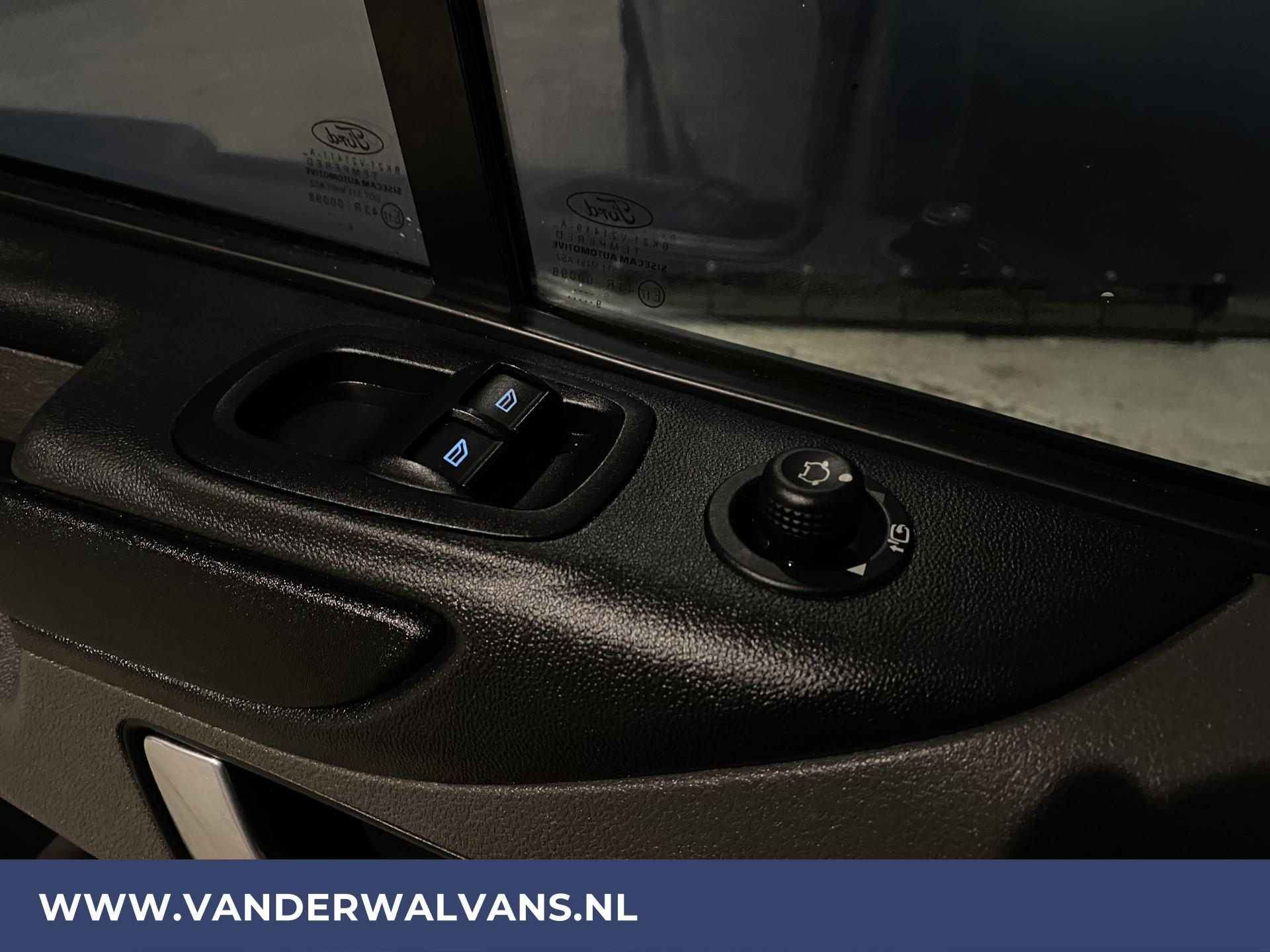 Foto 17 van Ford Transit Custom 2.0TDCI L2H1 Trend Euro6 Airco | Cruise | 2800KG Trekvermogen