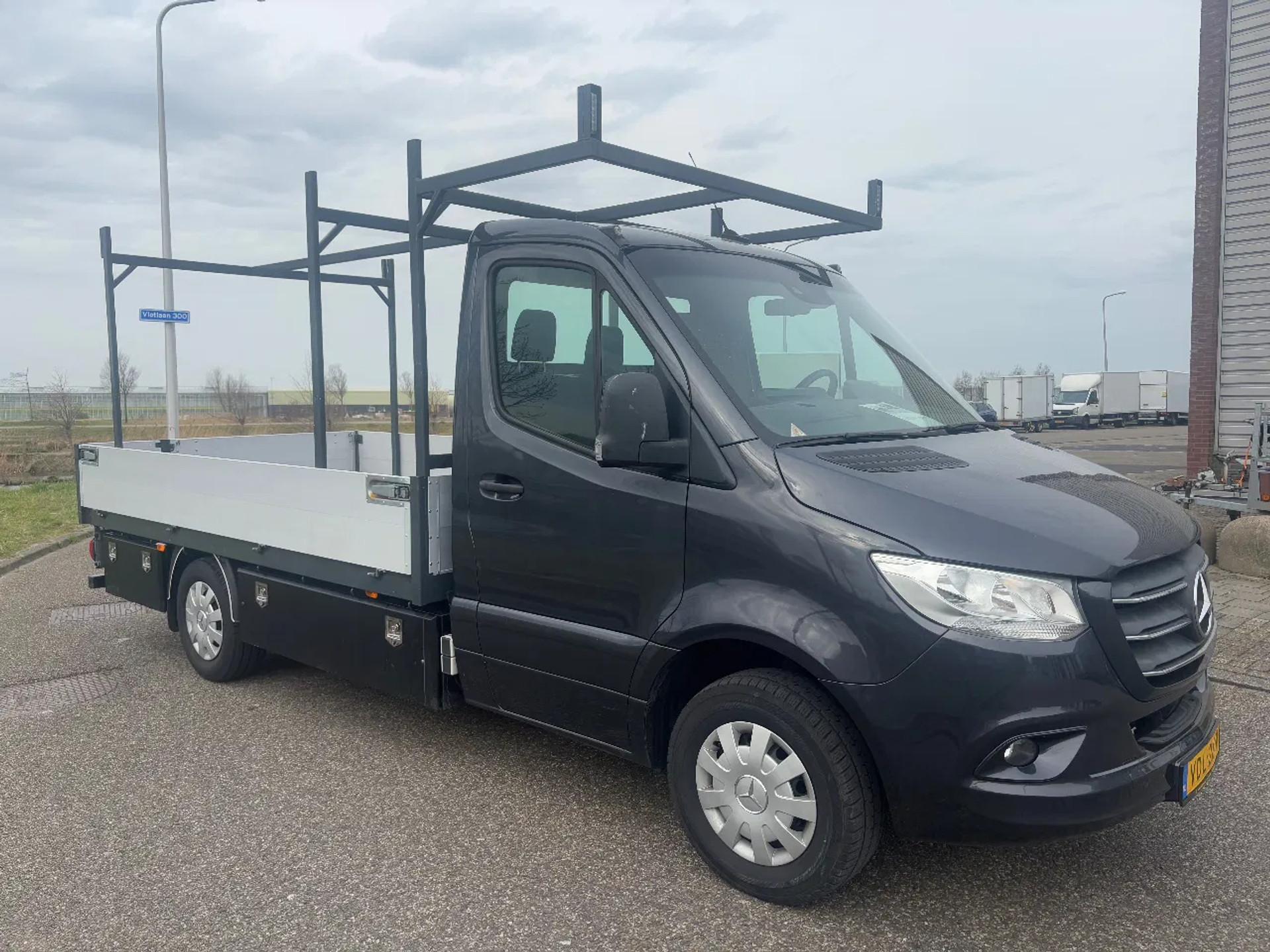 Foto 3 van Mercedes-Benz 316CDI Openlaadbak Automaat Airco Navi Trekhaak EURO 6