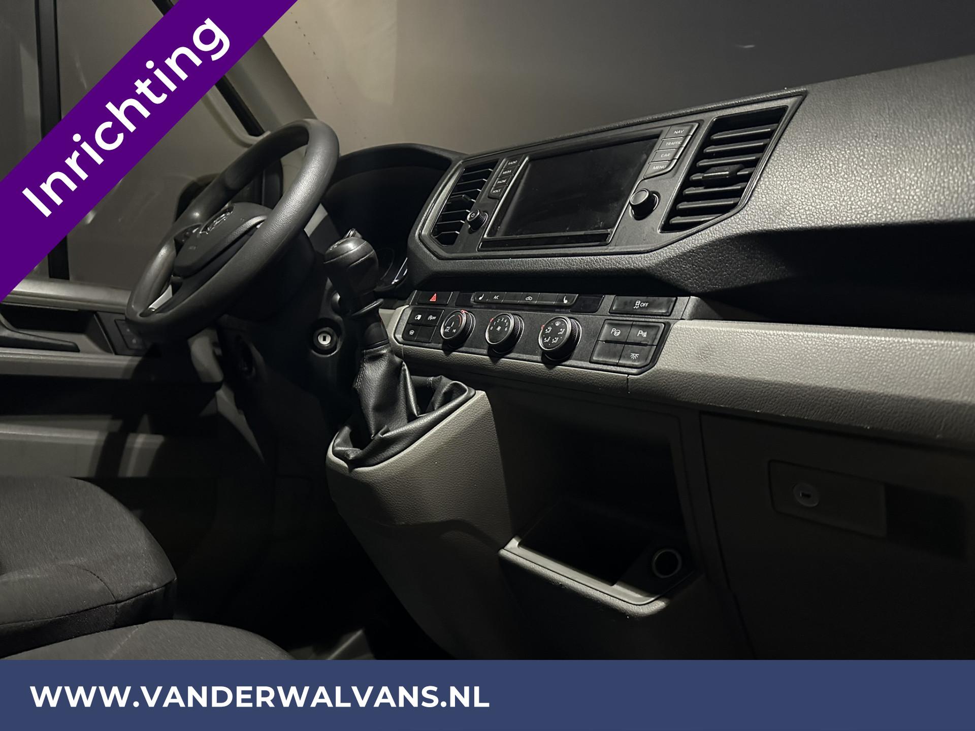 Foto 11 van Volkswagen Crafter 2.0 TDI 177pk L3H3 L2H2 Inrichting Euro6 ** Airco | Trekhaak 3000kg | Camera | Parkeersensoren