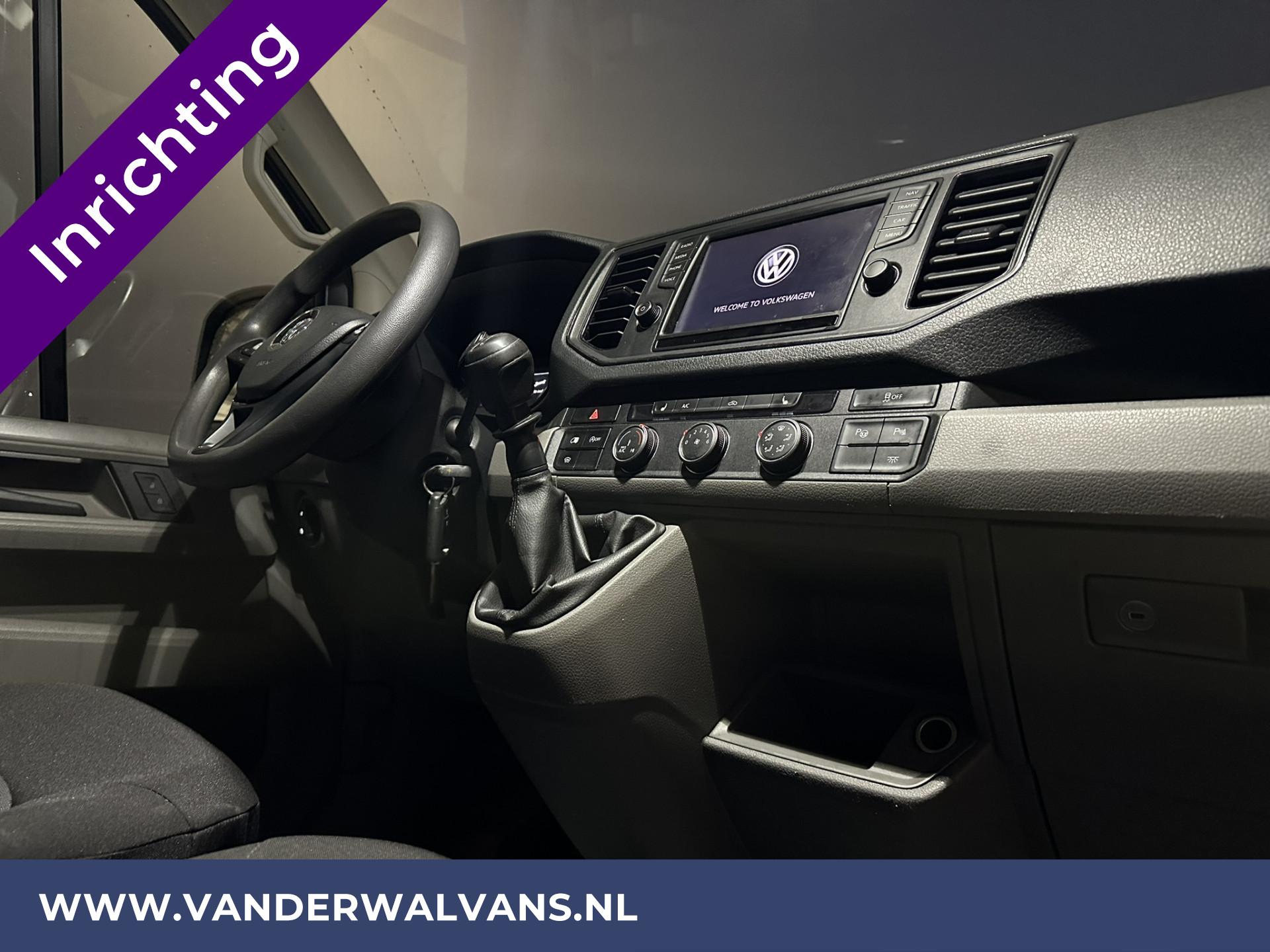 Foto 13 van Volkswagen Crafter 2.0 TDI 177pk L3H3 L2H2 Inrichting Euro6 ** Airco | Trekhaak 3000kg | Camera | Parkeersensoren