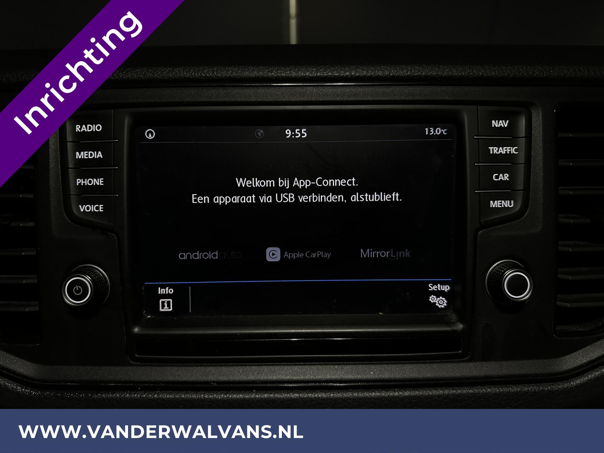 Foto 20 van Volkswagen Crafter 2.0 TDI 177pk L3H3 L2H2 Inrichting Euro6 ** Airco | Trekhaak 3000kg | Camera | Parkeersensoren
