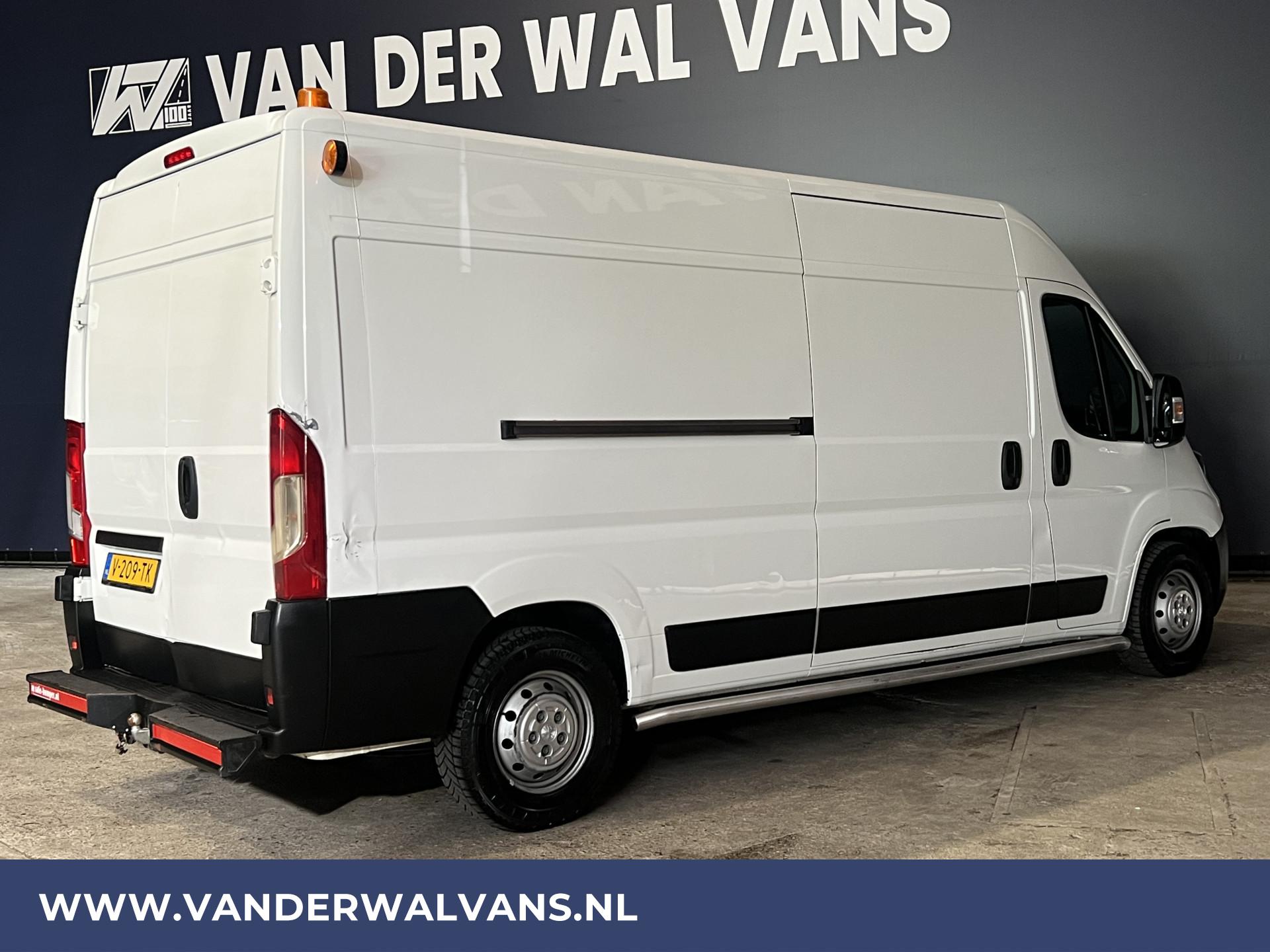 Foto 11 van Peugeot Boxer 2.0 BlueHDI 131pk L3H2 Euro6 Airco | BPM VRIJ | 3000kg Trekhaak