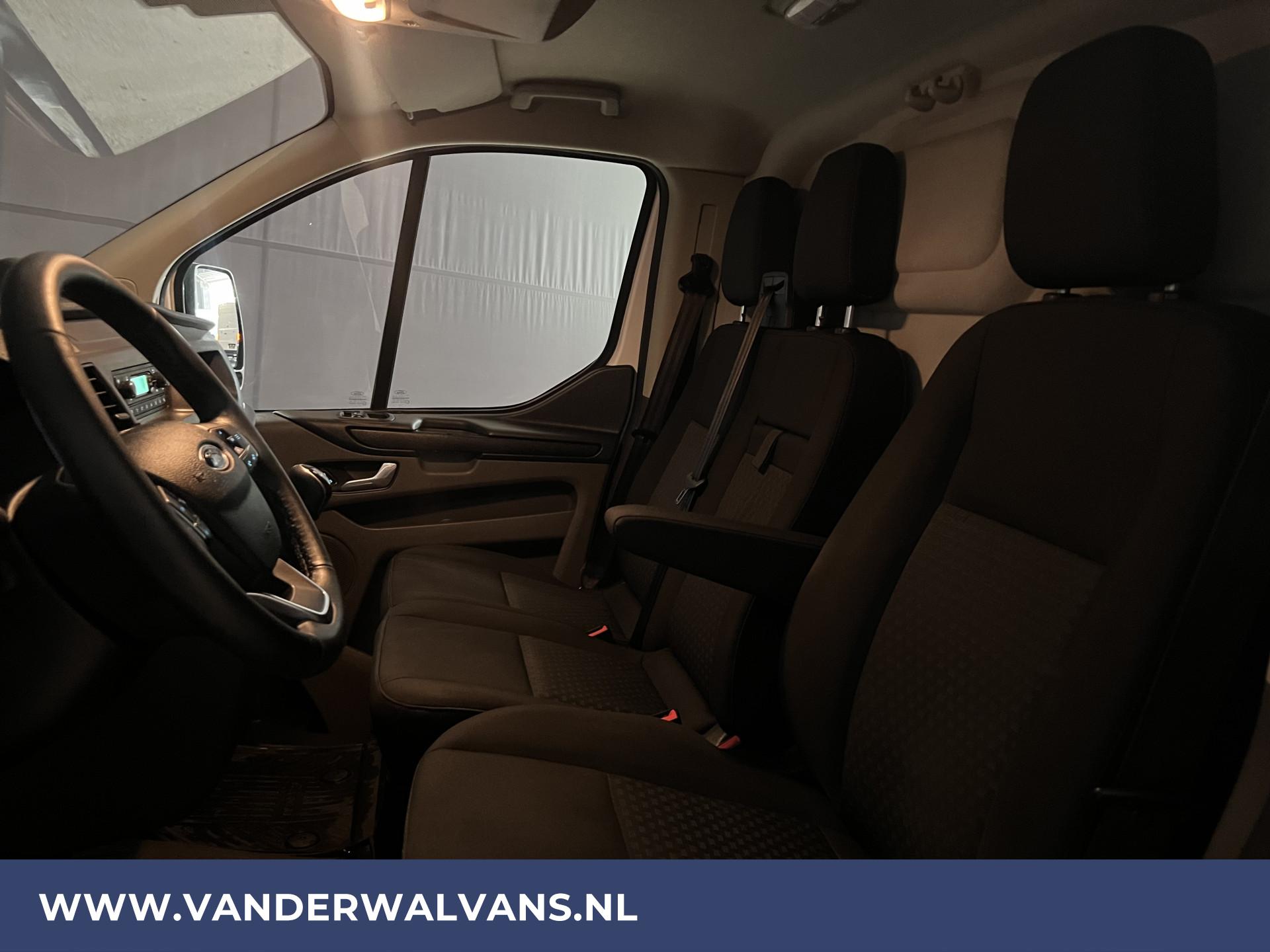 Foto 15 van Ford Transit Custom 2.0TDCI L1H1 Euro6 Airco | LED | Cruisecontrol | Parkeersensoren