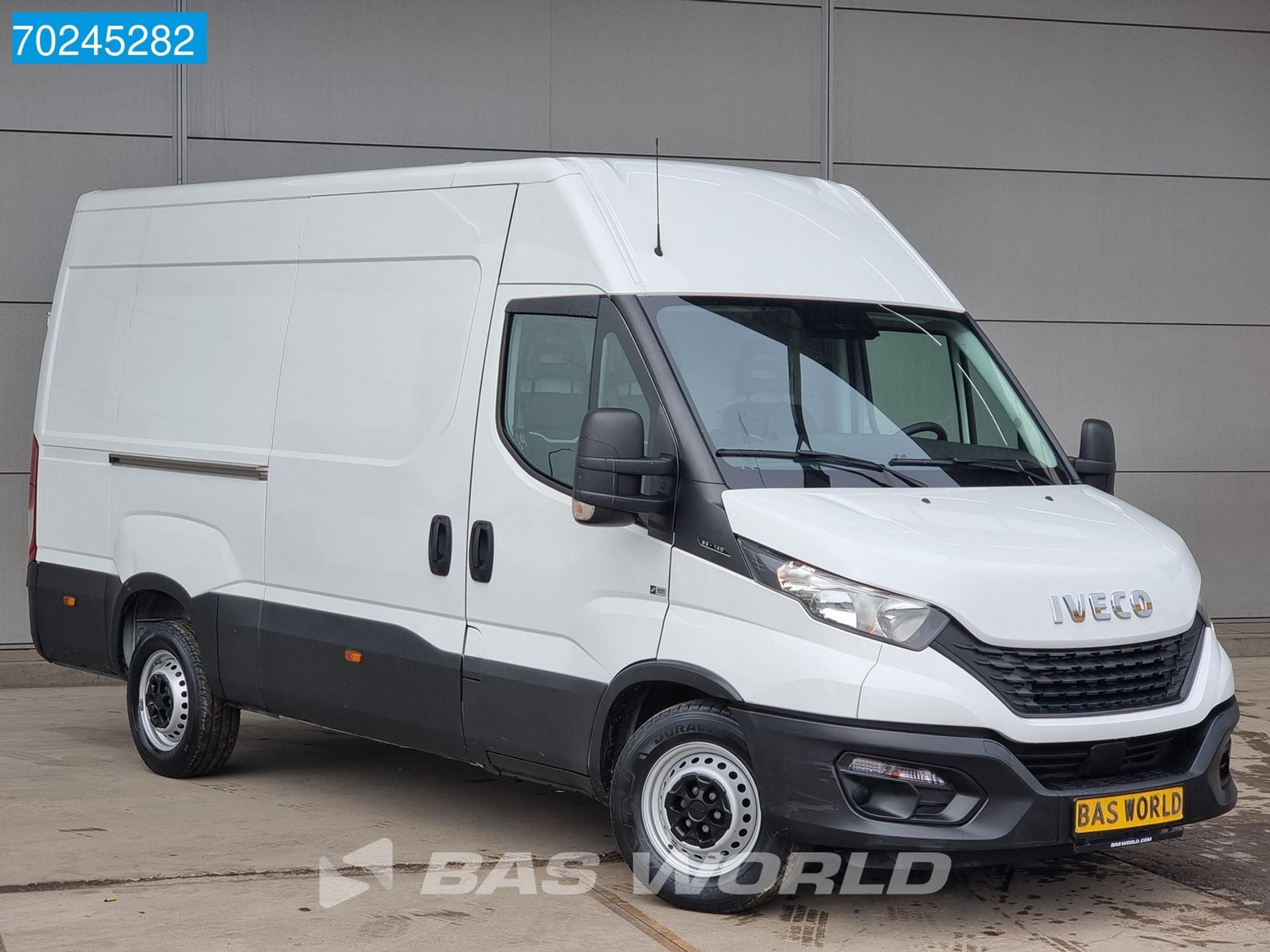 Foto 2 van Iveco 35S14 L2H2 Euro6 Airco Cruise 12m3 Airco Cruise control