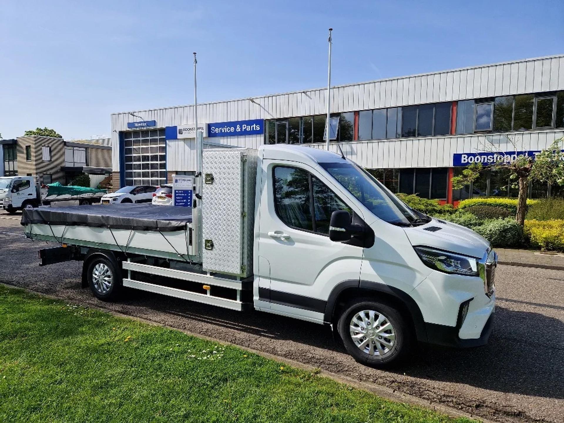 Foto 4 van Maxus 100% Elektrische chassis cabine Kieper e-Deliver 9 L4 CC Kast Kieper