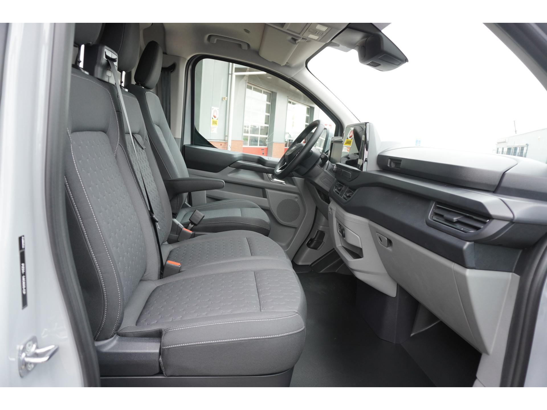 Foto 13 van Ford 320 2.0 TDCI 170PK L2H1 Limited Automaat Schuifdeur L/R