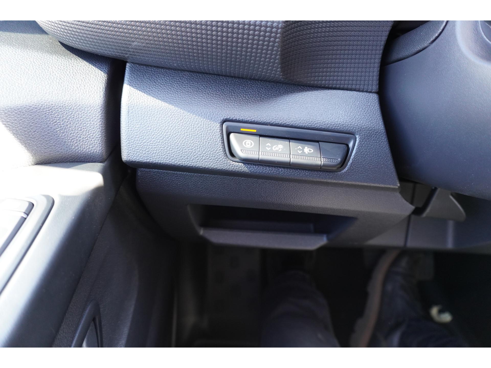 Foto 20 van Renault 2.0 Blue dCi 130PK T29 L2H1 Start Dubbelcabine