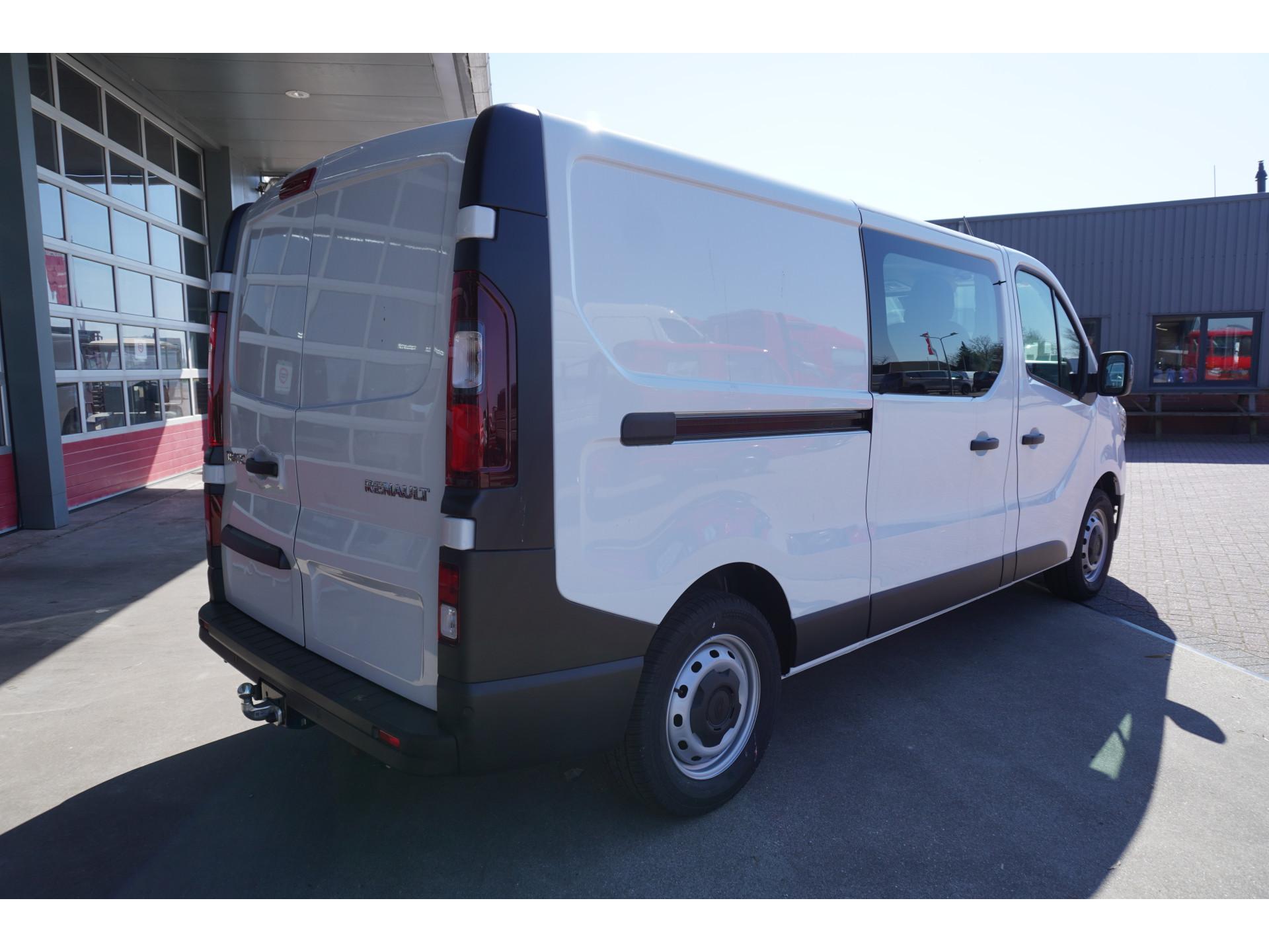 Foto 4 van Renault 2.0 Blue dCi 130PK T29 L2H1 Start Dubbelcabine