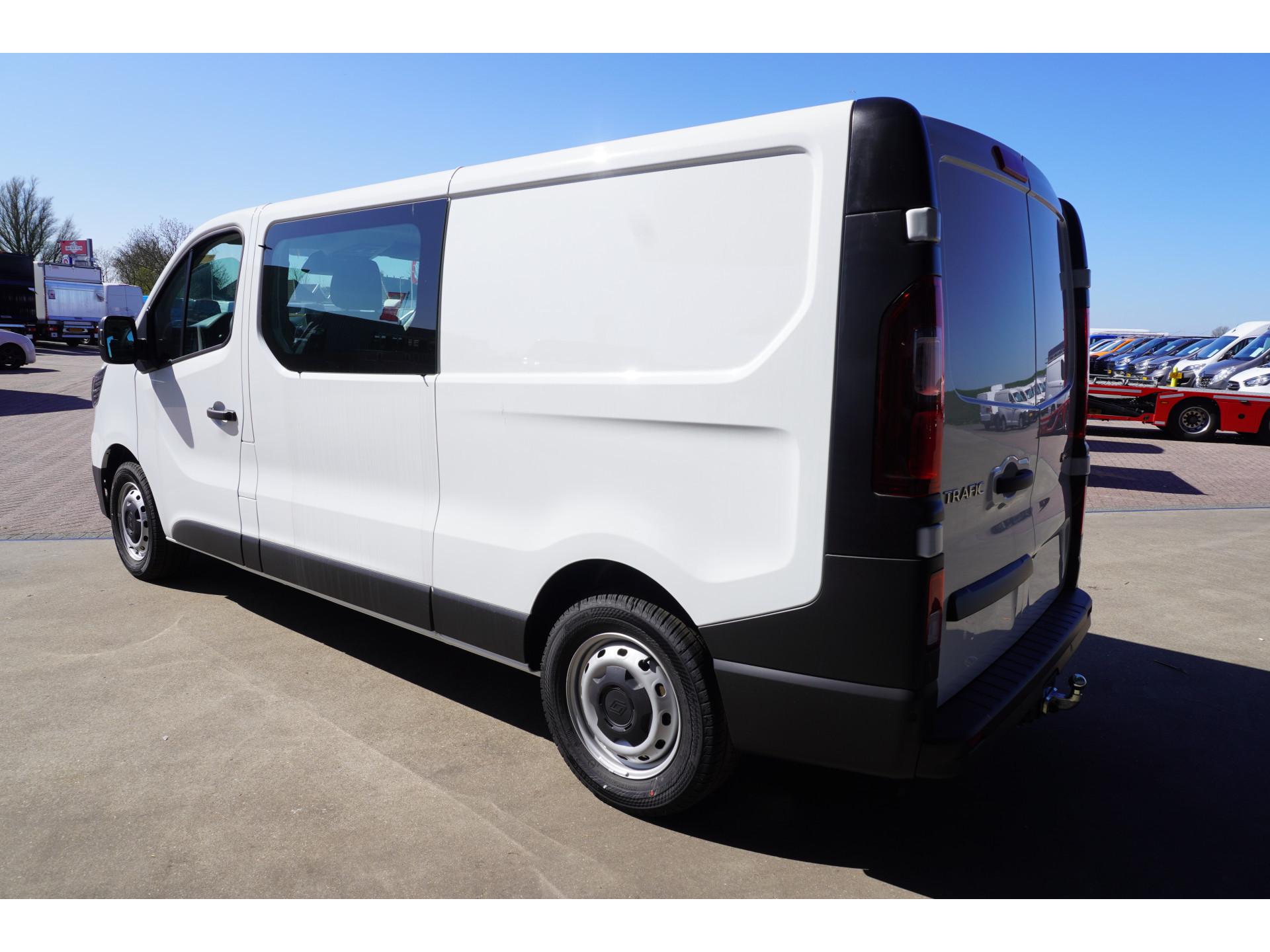 Foto 6 van Renault 2.0 Blue dCi 130PK T29 L2H1 Start Dubbelcabine