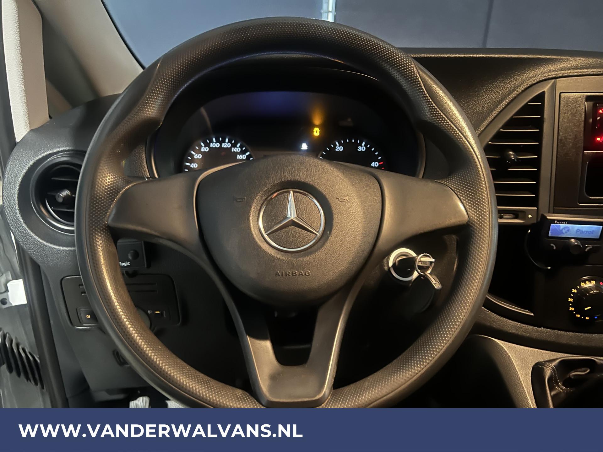 Foto 12 van Mercedes-Benz Vito 111 CDI 115pk L1H1 Euro6 Airco | Trekhaak