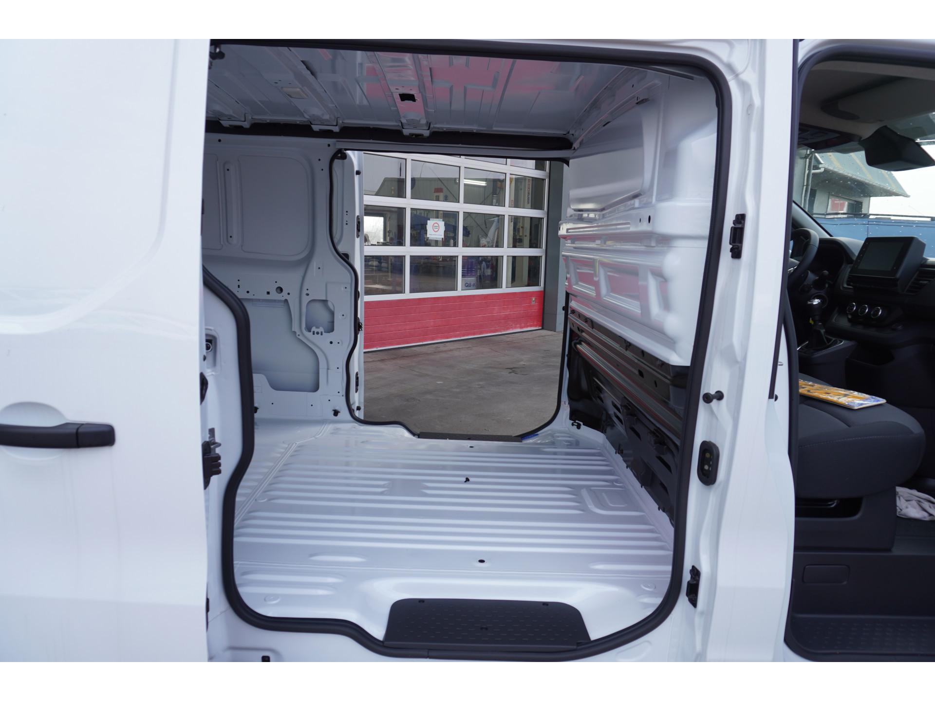 Foto 14 van Renault 2.0 dCi 130PK L2H1 Work Edition Schuifdeur L/R