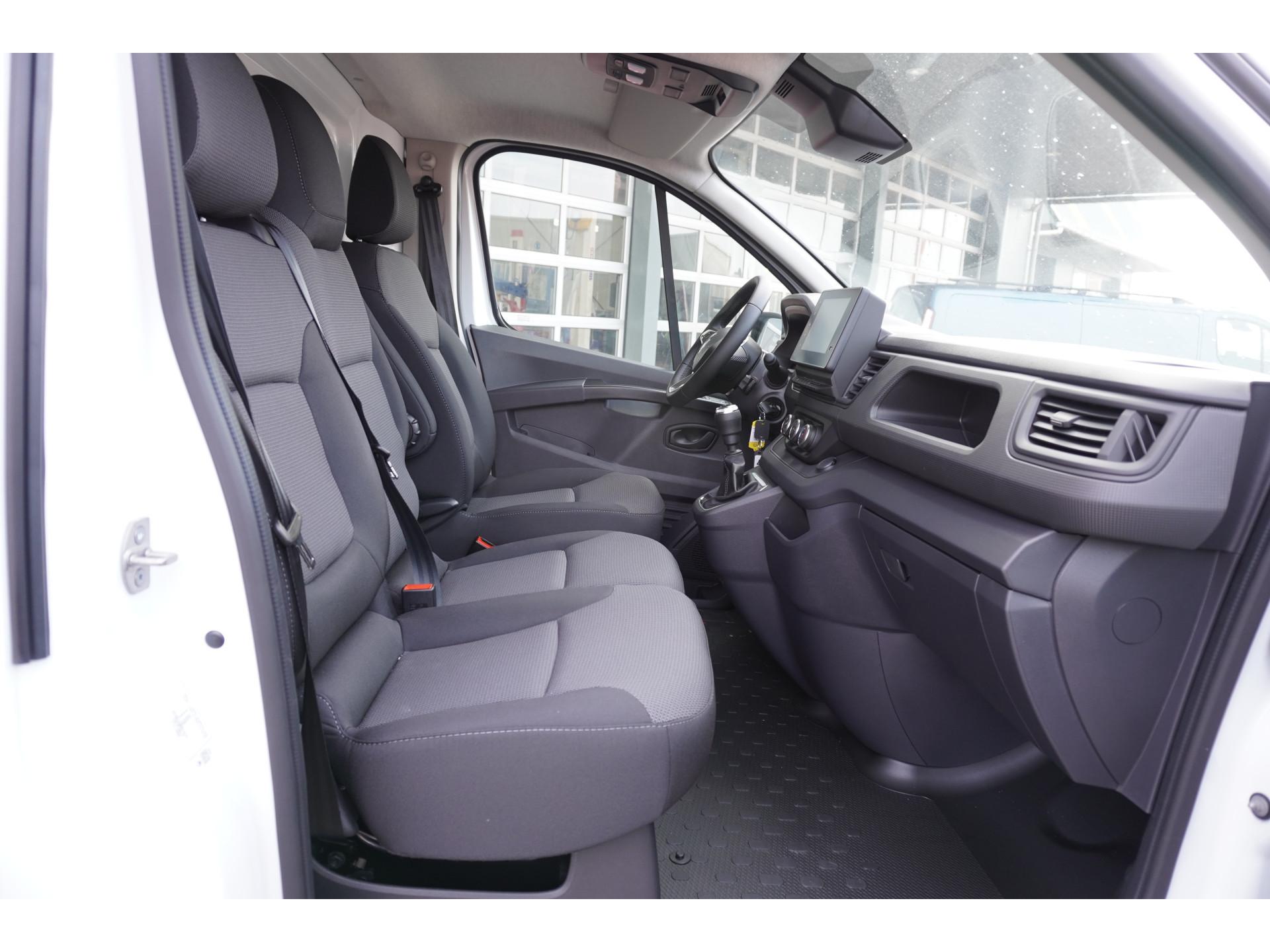 Foto 16 van Renault 2.0 dCi 130PK L2H1 Work Edition Schuifdeur L/R