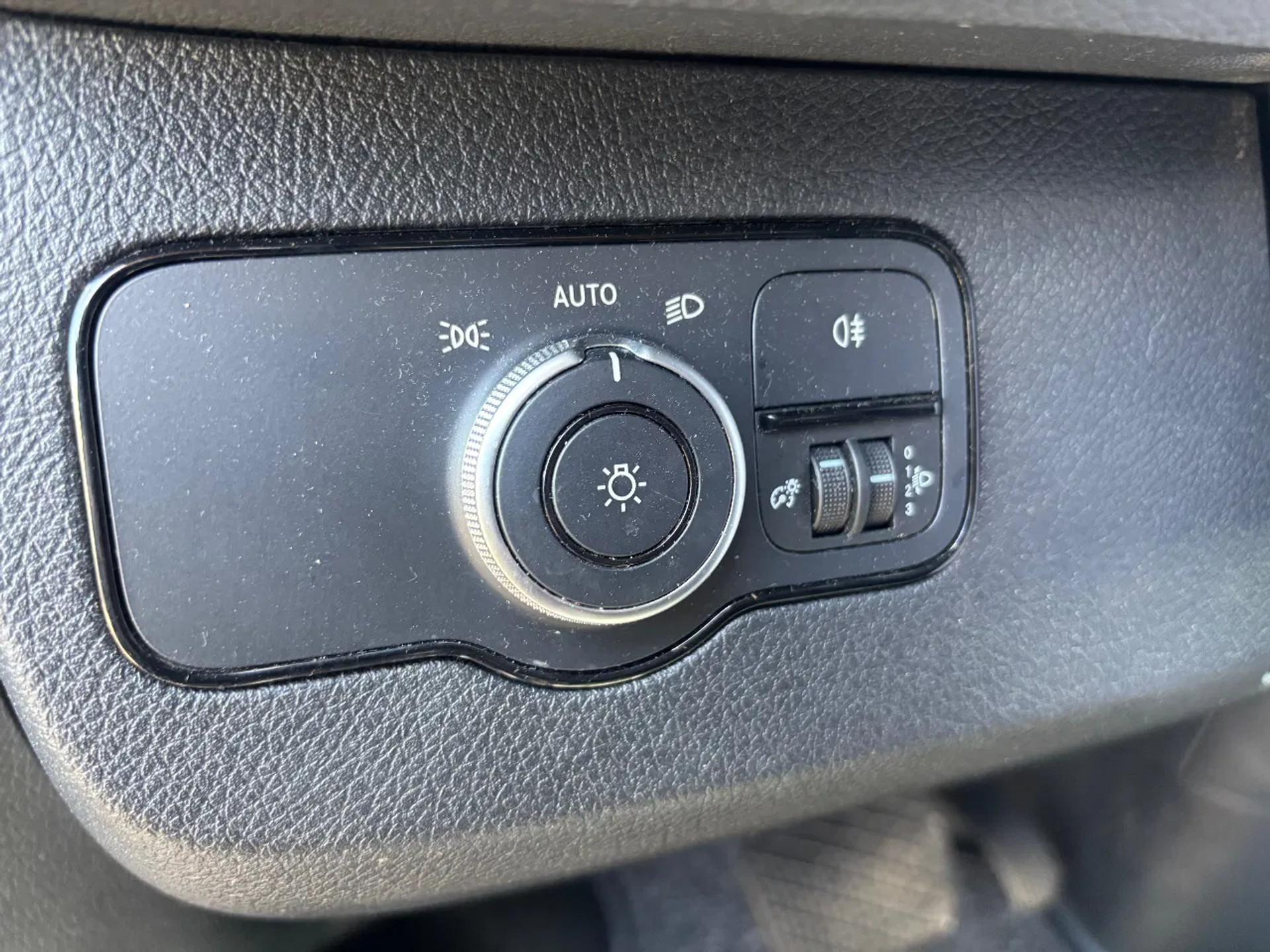 Foto 14 van Mercedes-Benz 317CDI L2H2 Automaat Airco Navi Cruisecontrol 38000KM BPM VRIJ
