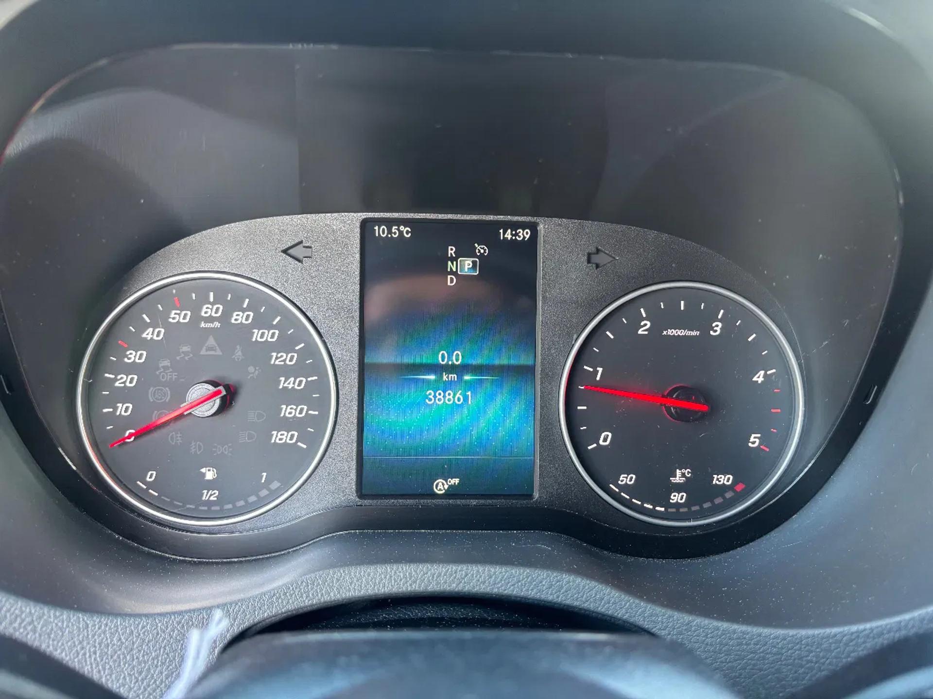 Foto 15 van Mercedes-Benz 317CDI L2H2 Automaat Airco Navi Cruisecontrol 38000KM BPM VRIJ