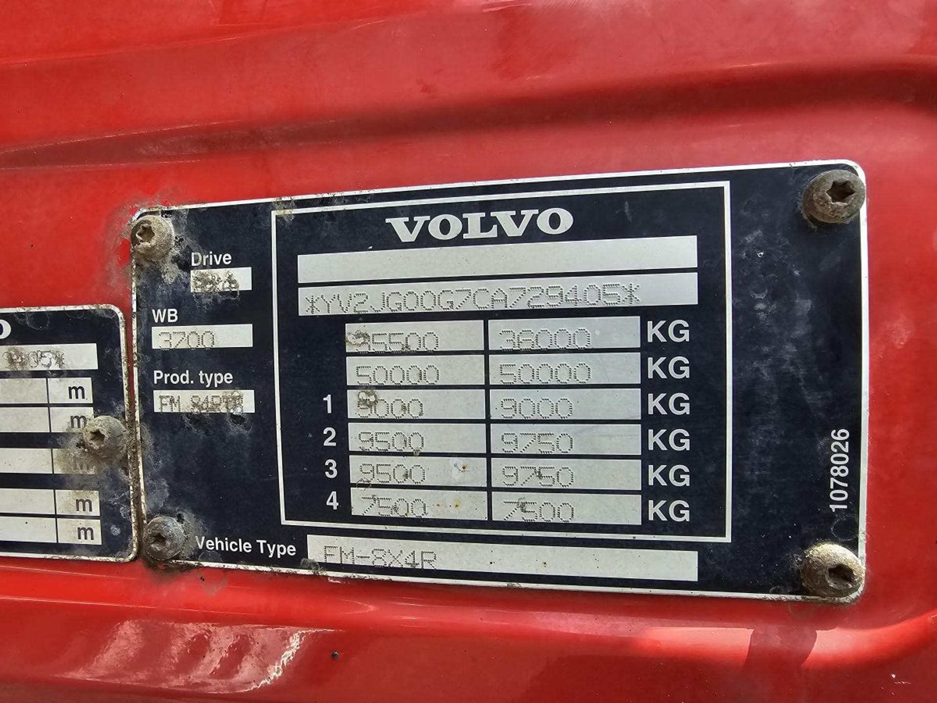 Foto 18 van Volvo FM 380 8x4/4 / PALFINGER CRANE + CONTAINER SYSTEM