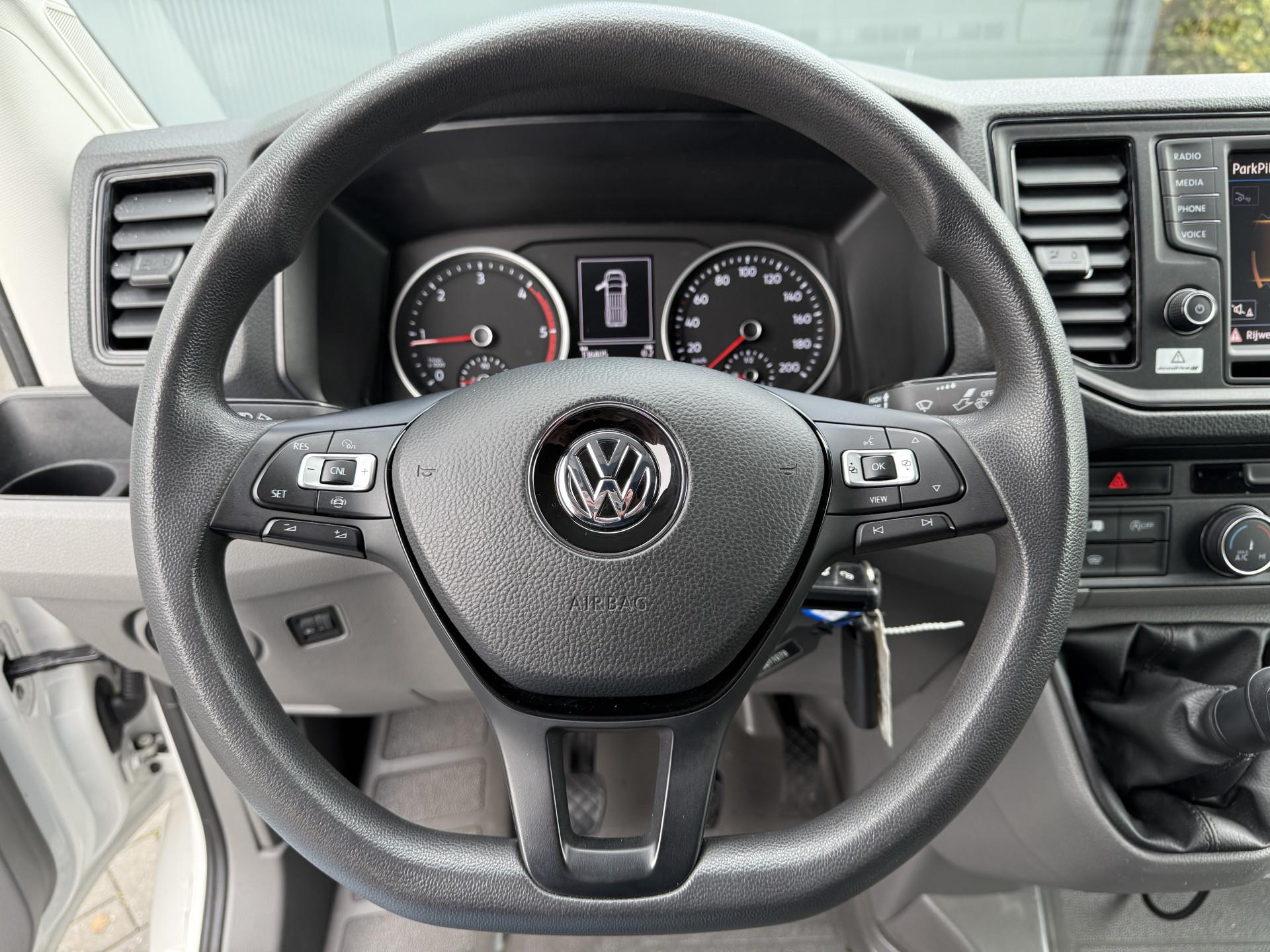 Foto 10 van Volkswagen 35 2.0 TDI HIGHLINE+ / L3H3 / 2x SCHUIFDEUR / 1e EIG. / AIRCO / CRUISE / NAVI / CAMERA / DAB