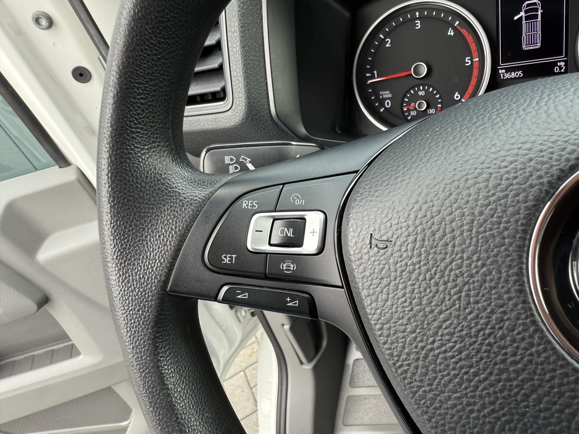 Foto 11 van Volkswagen 35 2.0 TDI HIGHLINE+ / L3H3 / 2x SCHUIFDEUR / 1e EIG. / AIRCO / CRUISE / NAVI / CAMERA / DAB