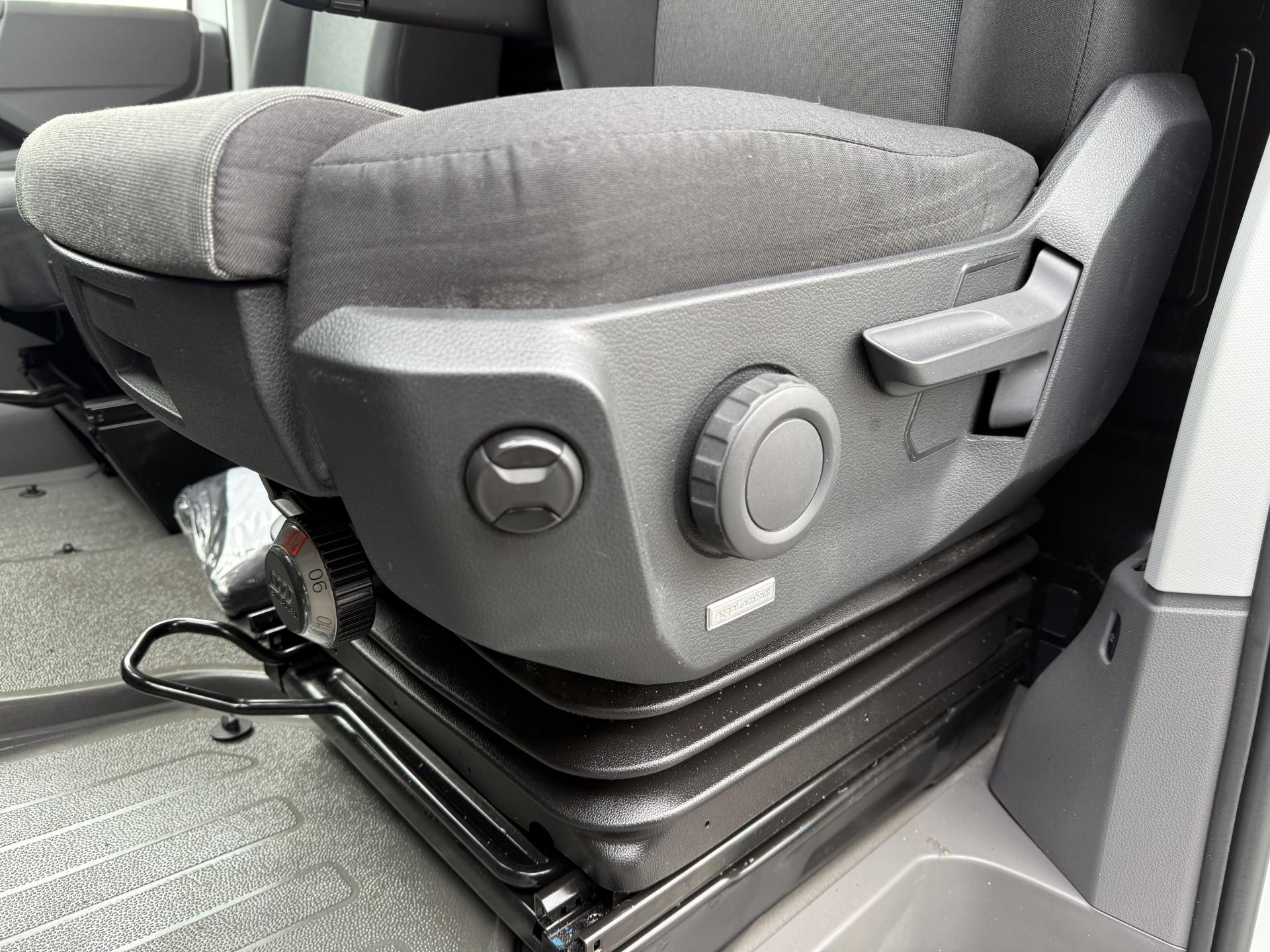 Foto 20 van Volkswagen 35 2.0 TDI HIGHLINE+ / L3H3 / 2x SCHUIFDEUR / 1e EIG. / AIRCO / CRUISE / NAVI / CAMERA / DAB