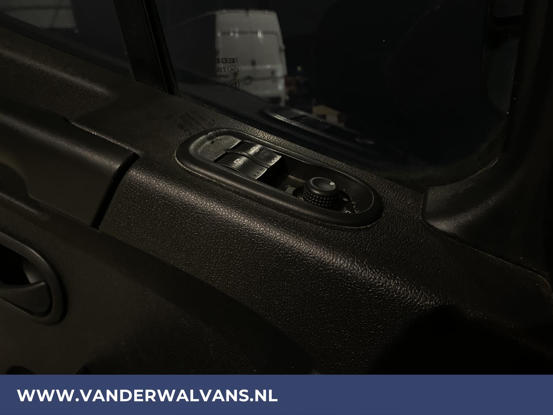 Foto 19 van Opel 2.3CDTI 146pk L4H3 DHL Geel Euro6 Airco | Sidebars | Navigatie | Camera