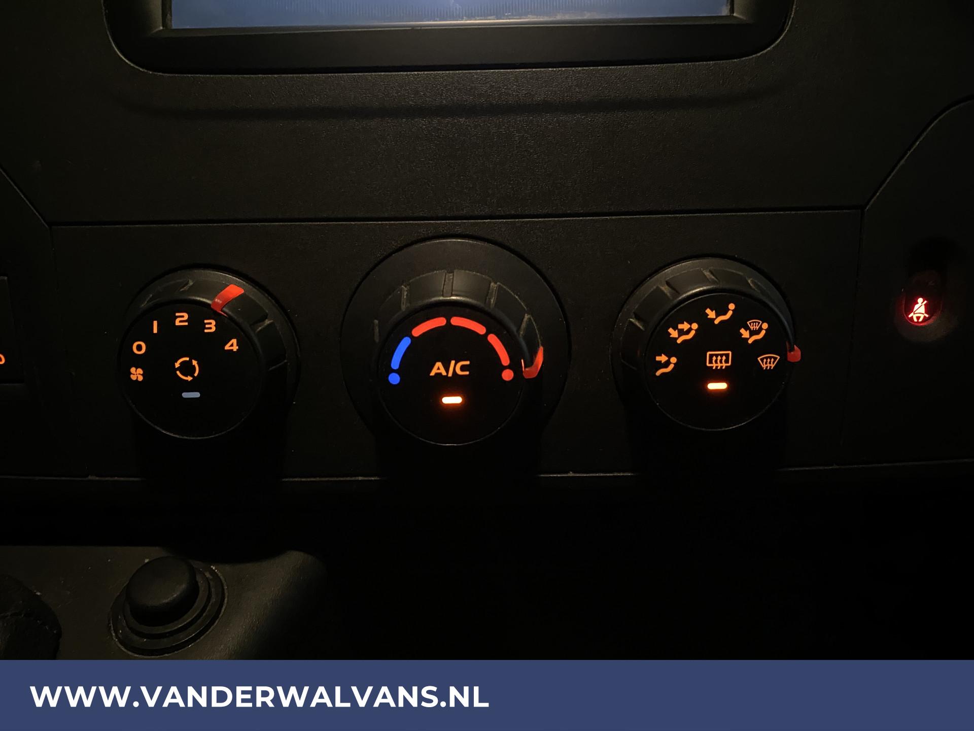 Foto 4 van Opel 2.3CDTI 146pk L4H3 DHL Geel Euro6 Airco | Sidebars | Navigatie | Camera