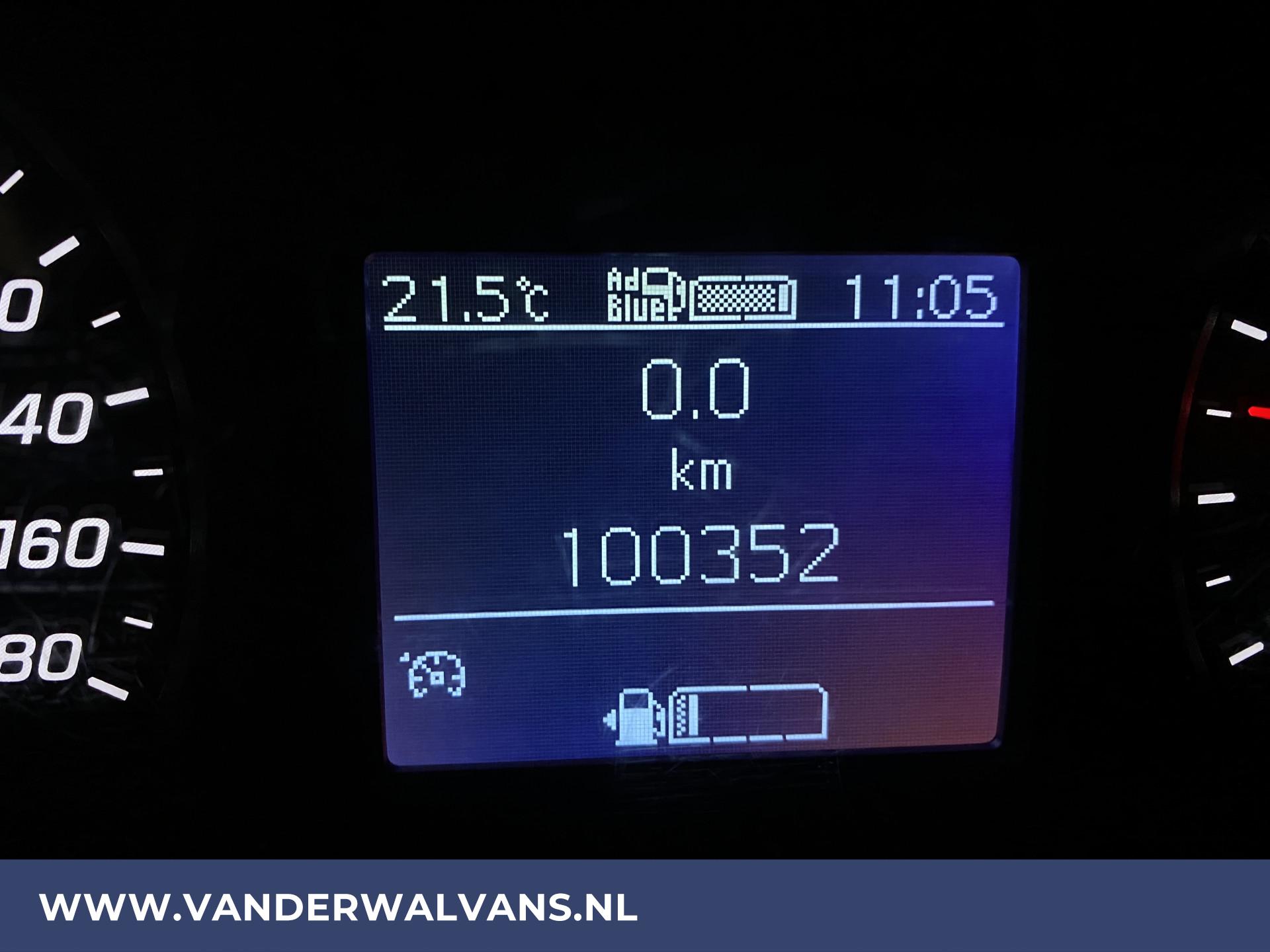 Foto 22 van Mercedes-Benz Sprinter 315CDI 150pk L3H2 Euro6 Airco | Camera | Navigatie | Cruisecontrol