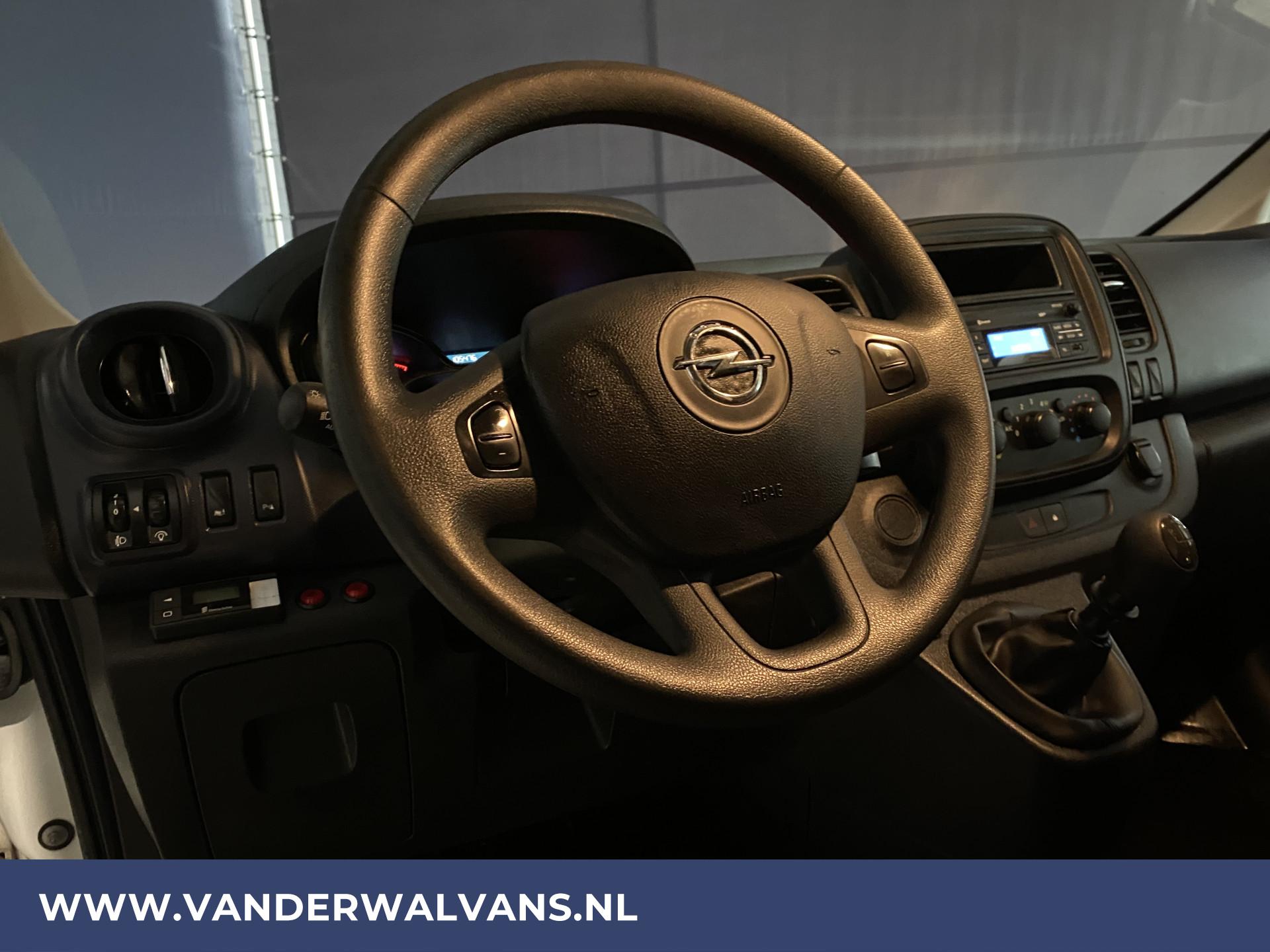 Foto 13 van Opel Vivaro 1.6CDTI 125pk L2H1 Euro6 Airco | Cruisecontrol | Trekhaak