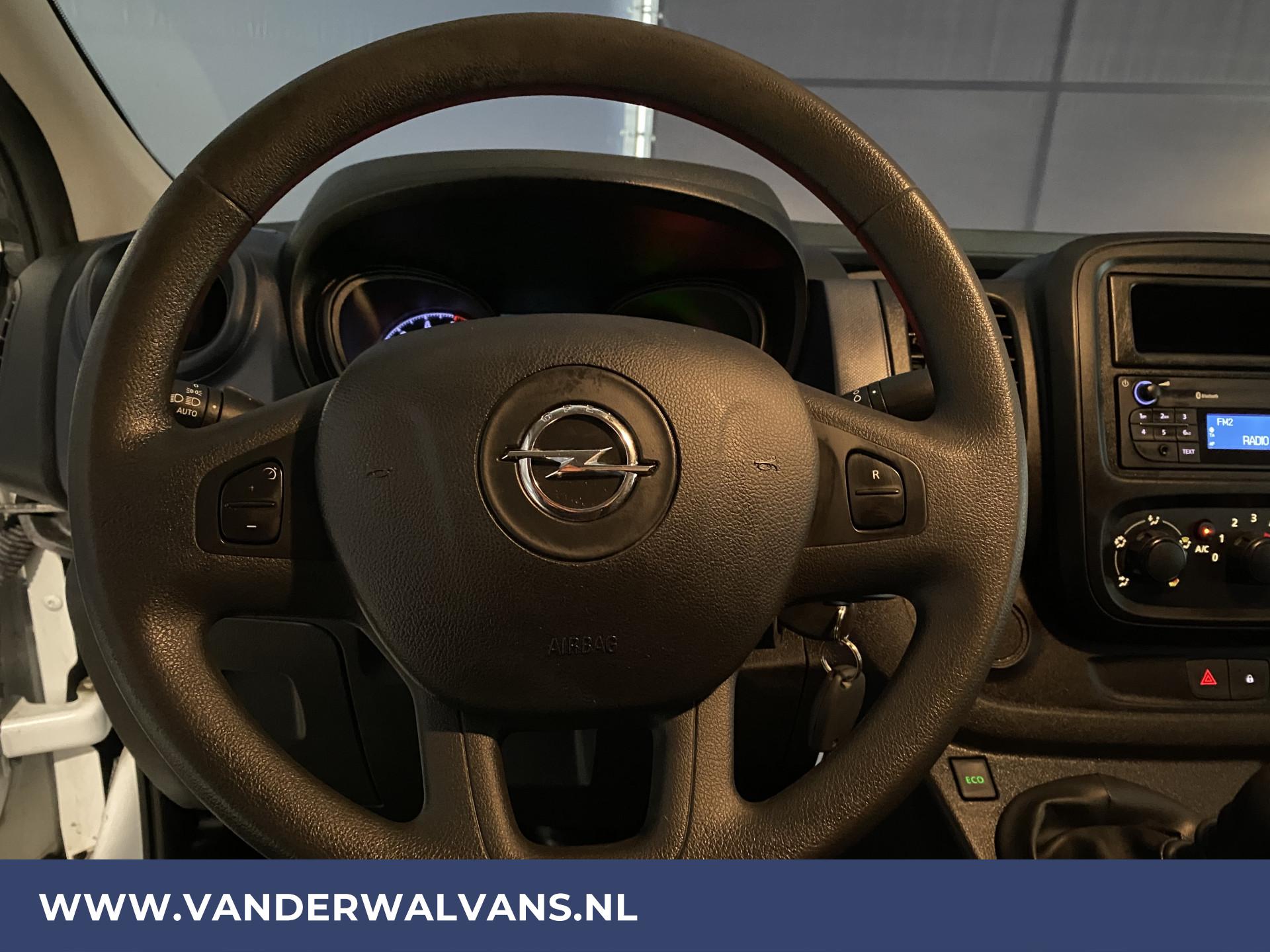 Foto 14 van Opel Vivaro 1.6CDTI 125pk L2H1 Euro6 Airco | Cruisecontrol | Trekhaak