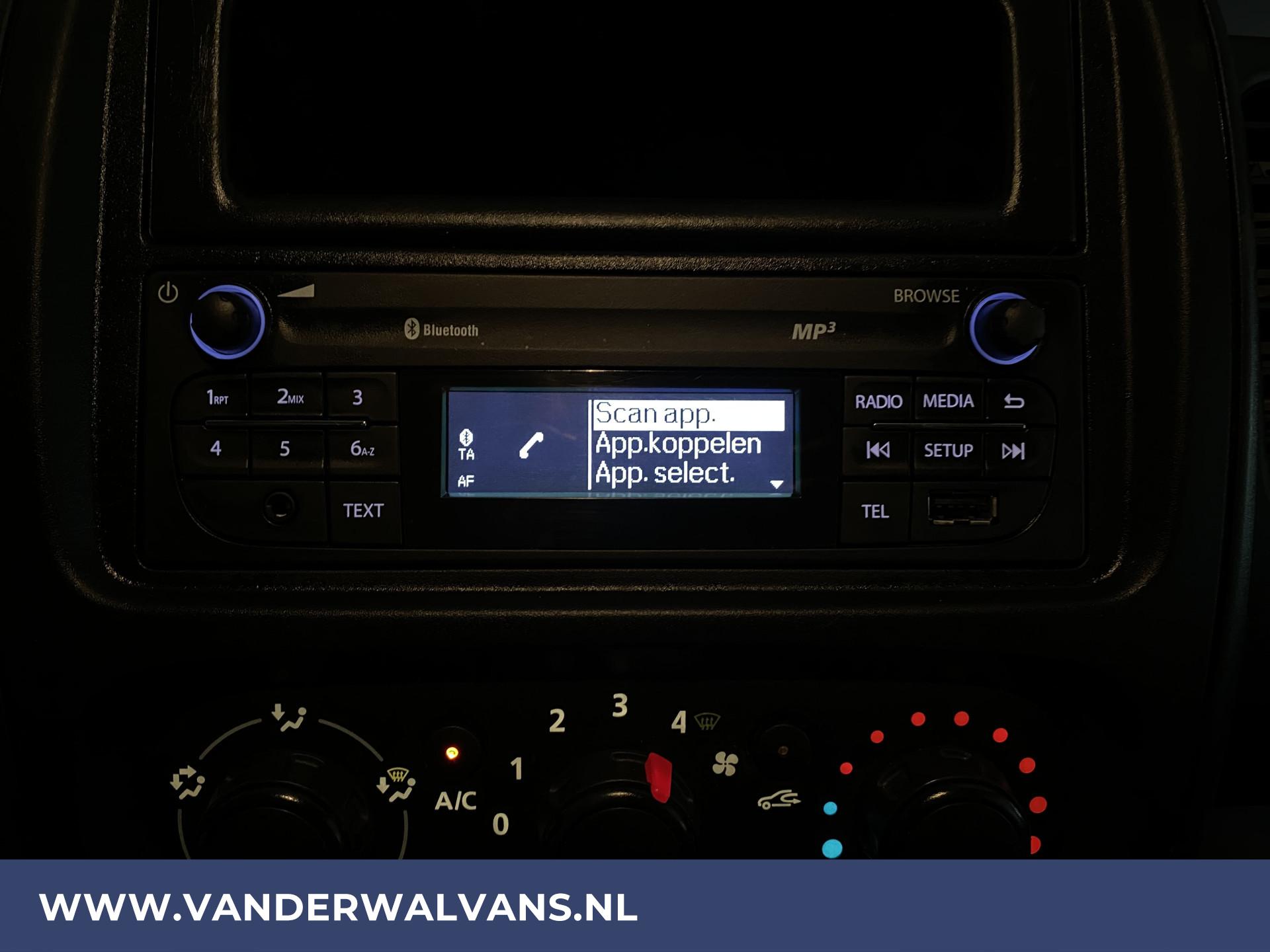 Foto 15 van Opel Vivaro 1.6CDTI 125pk L2H1 Euro6 Airco | Cruisecontrol | Trekhaak