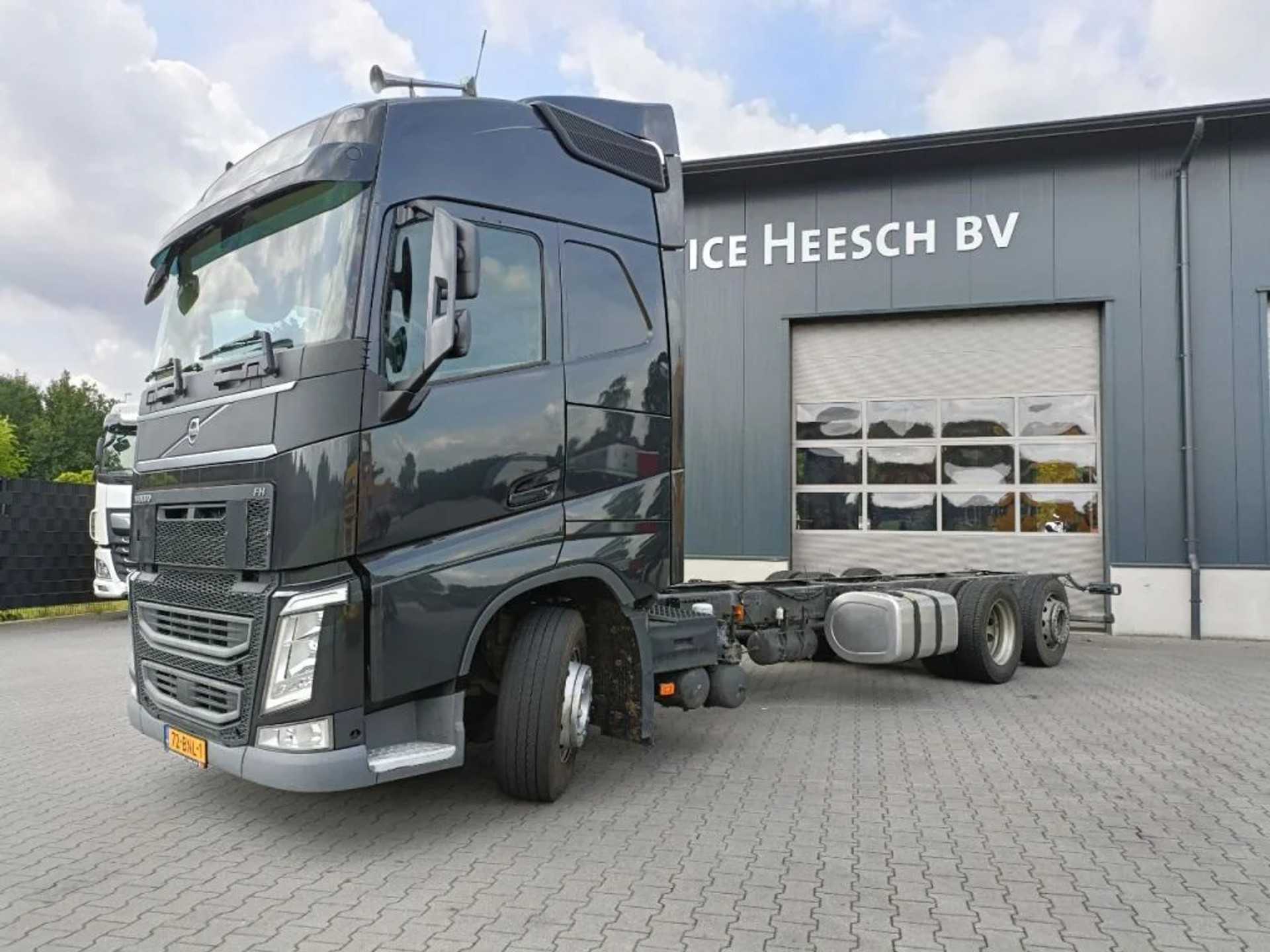 Volvo FH 420HP - YEAR 2019 - 6X2 LIFT AXLE - 307.000KM - CHASSIS - AHK