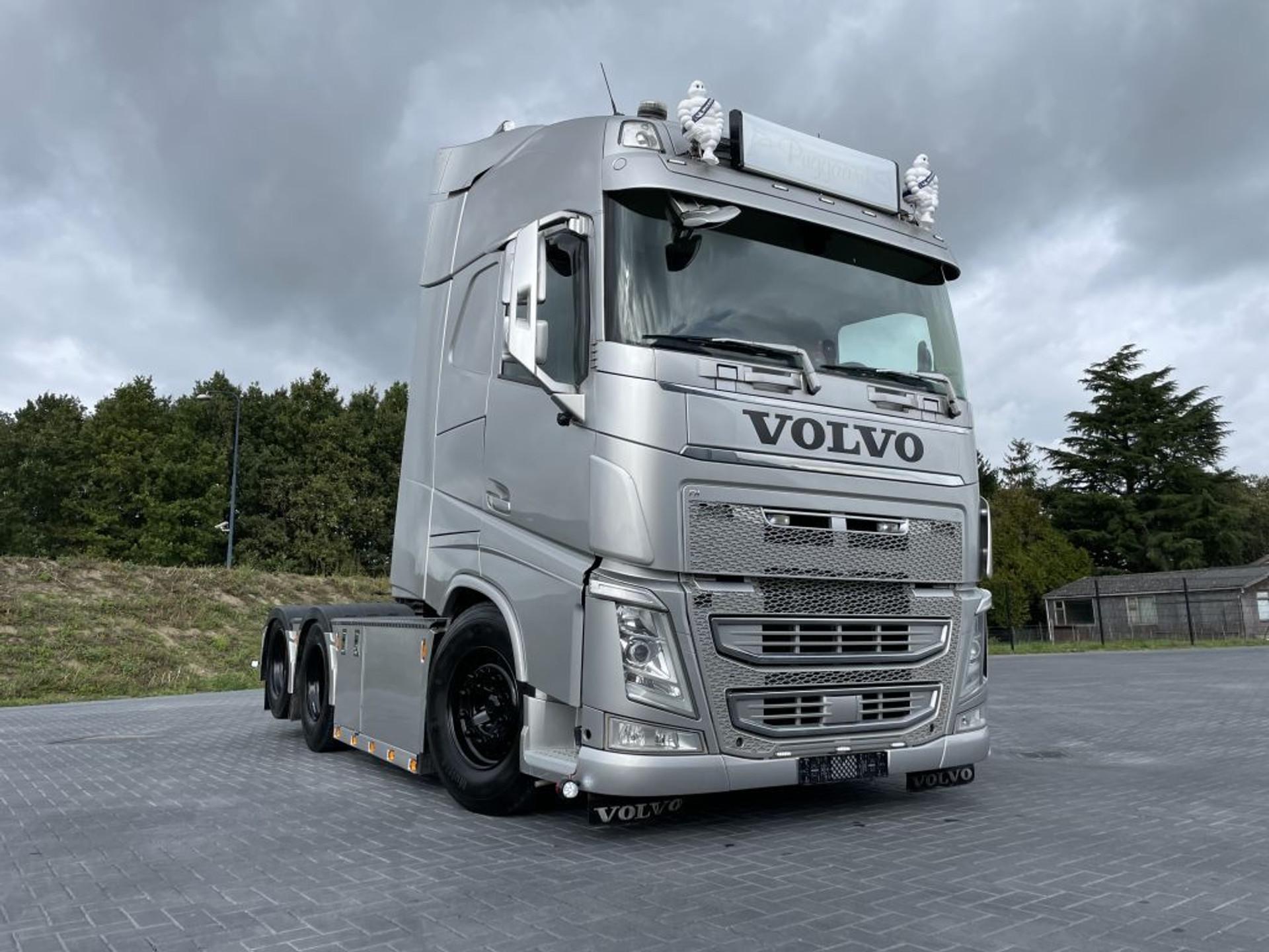 Foto 1 van Volvo FH 13.500 FULL AIR, HYDRAULIC, SHOW TRUCK, 400.000 KM!!!
