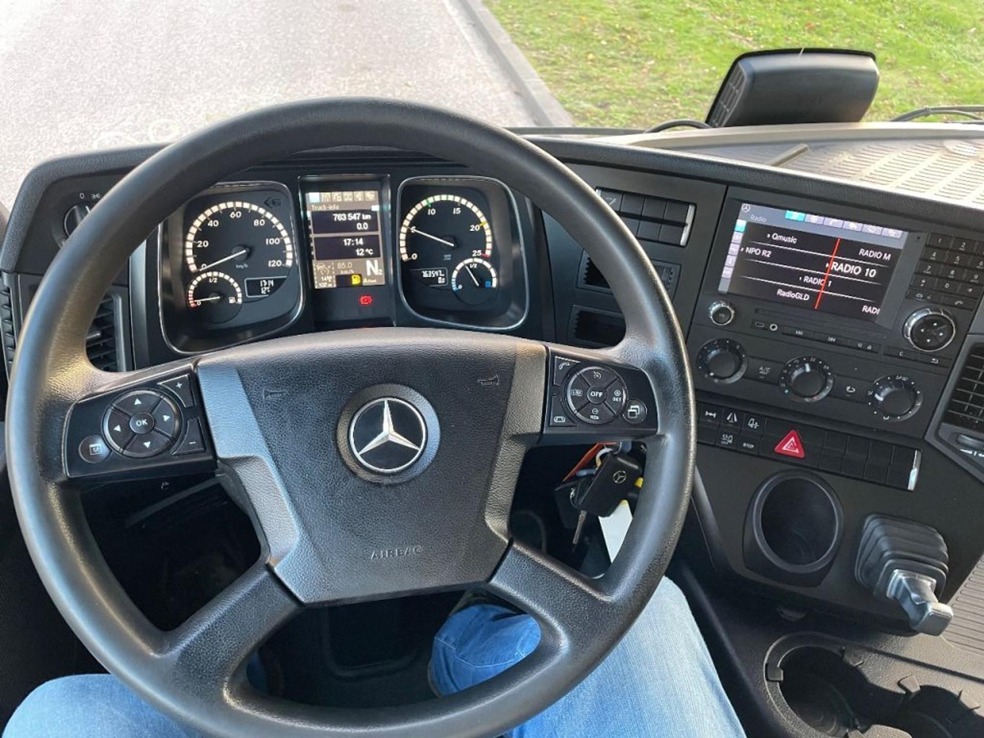 Foto 10 van Mercedes-Benz Actros 1833 ! 2018
