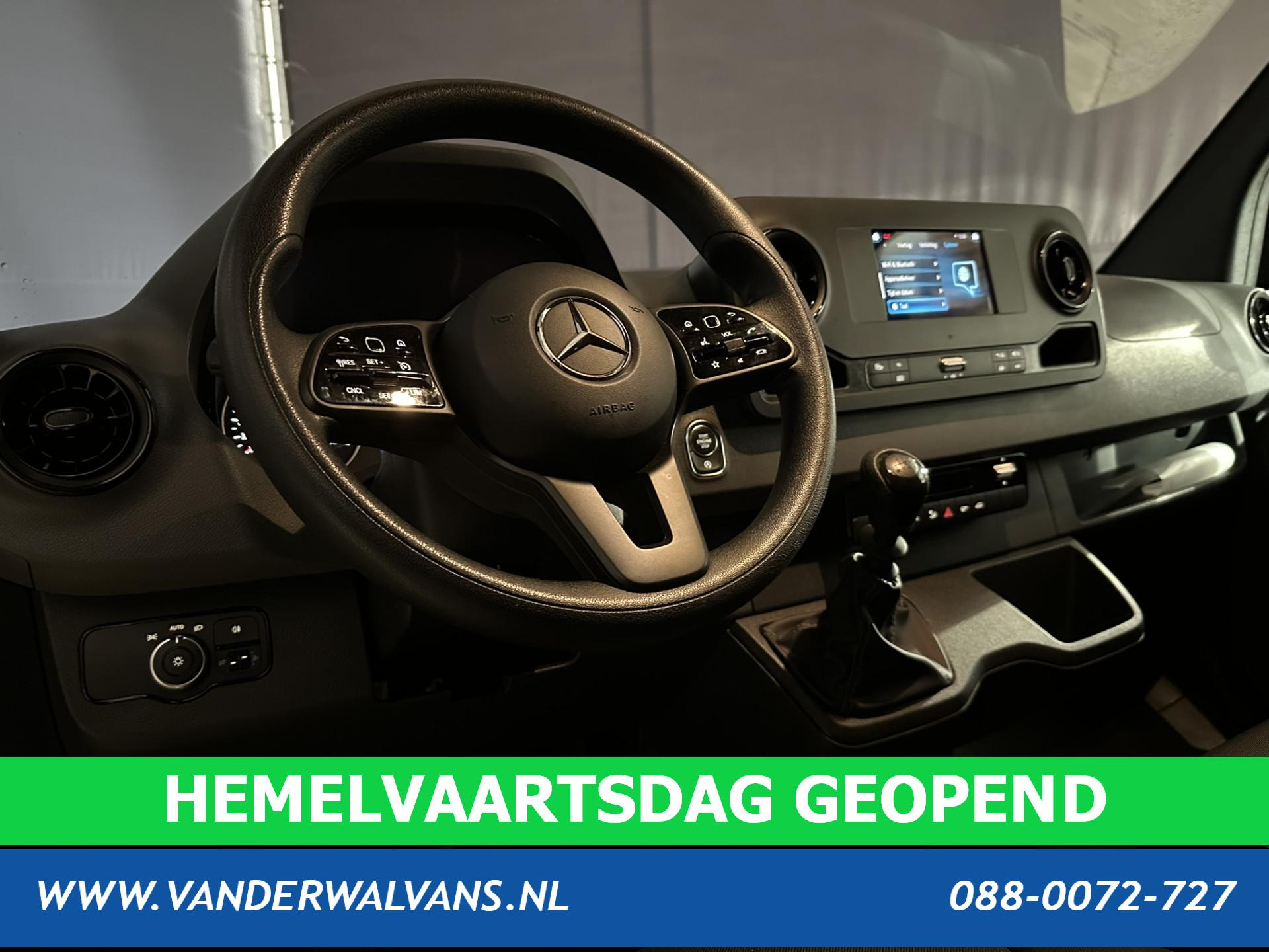 Foto 8 van Mercedes-Benz Sprinter 317CDI 170pk L3H2 Euro6 Airco | Camera | Apple Carplay | Cruisecontrol