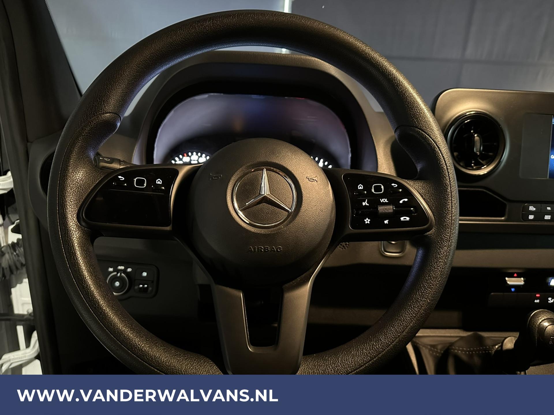 Foto 15 van Mercedes-Benz Sprinter 314 CDI 143pk L4H2 Euro6 Airco | Camera | Navigatie | Trekhaak