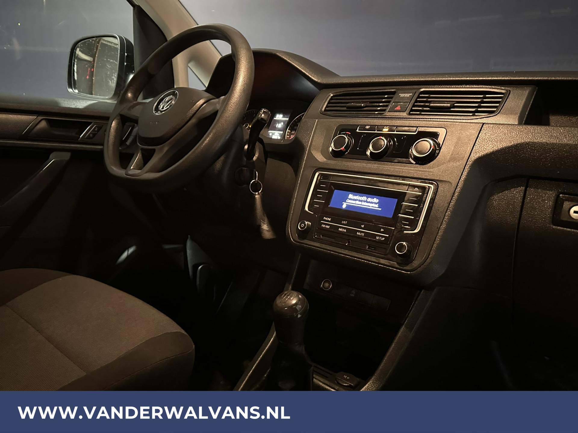 Foto 12 van Volkswagen Caddy 2.0TDI L1H1 Euro6 Airco | Trekhaak | Cruisecontrol | Zijdeur