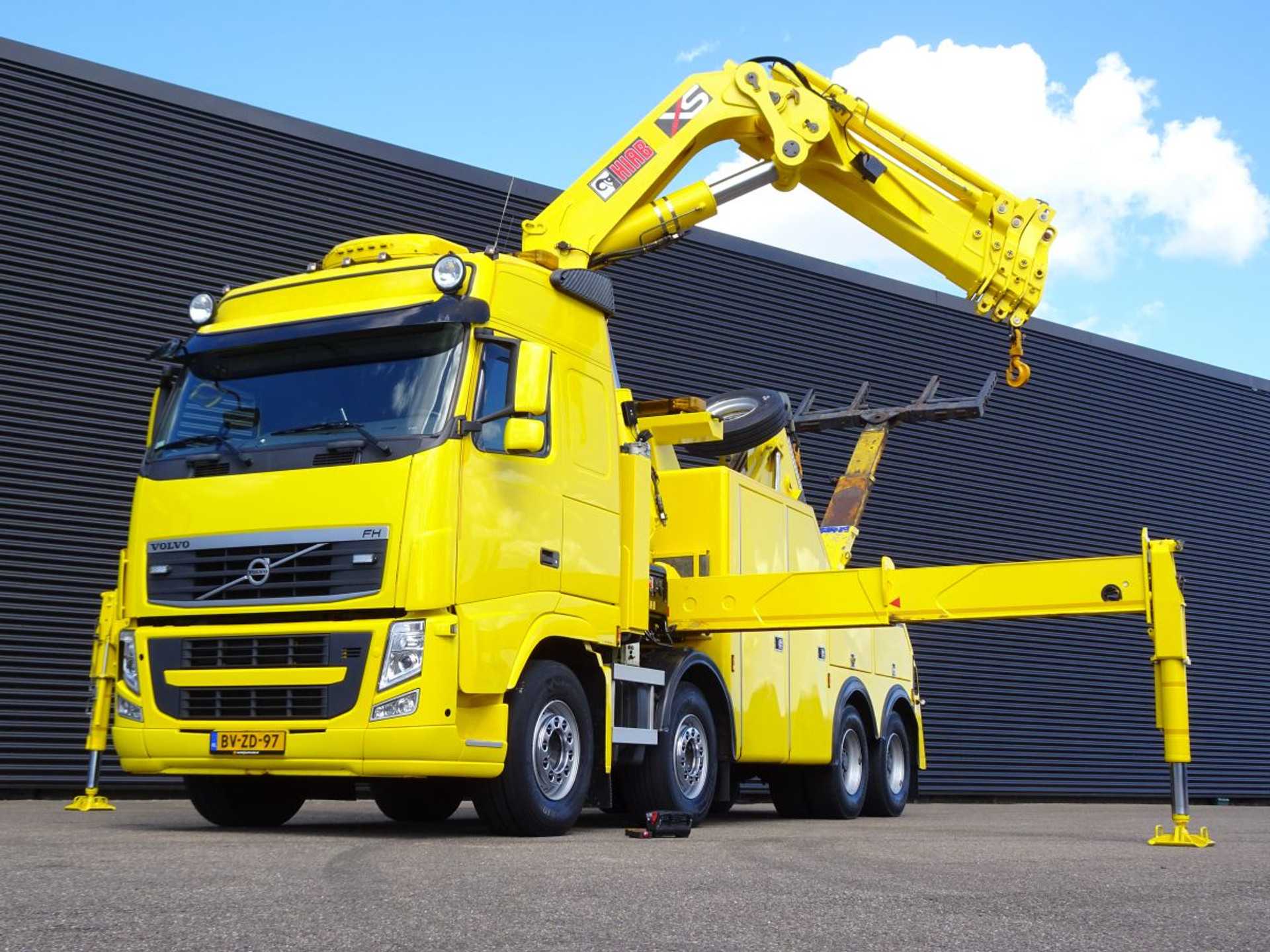 Volvo FH 520 / ABSCHLEPP / RECOVERY / TOWTRUCK / 8x4 / CRANE