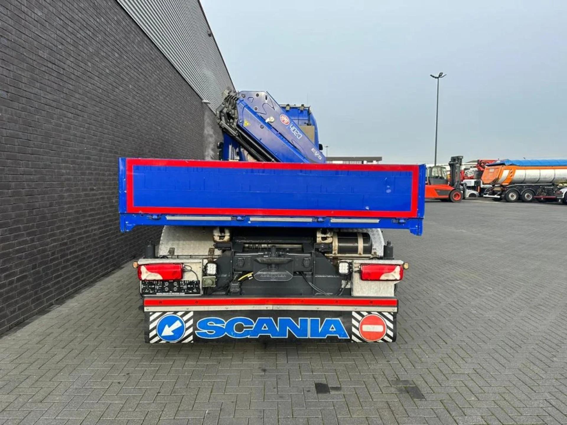 Foto 19 van Scania R580 V8 8X4 TREKKER-BAKWAGEN COMBI + HMF 4020-K5 KRAAN/KRAN/CRANE/GRUA