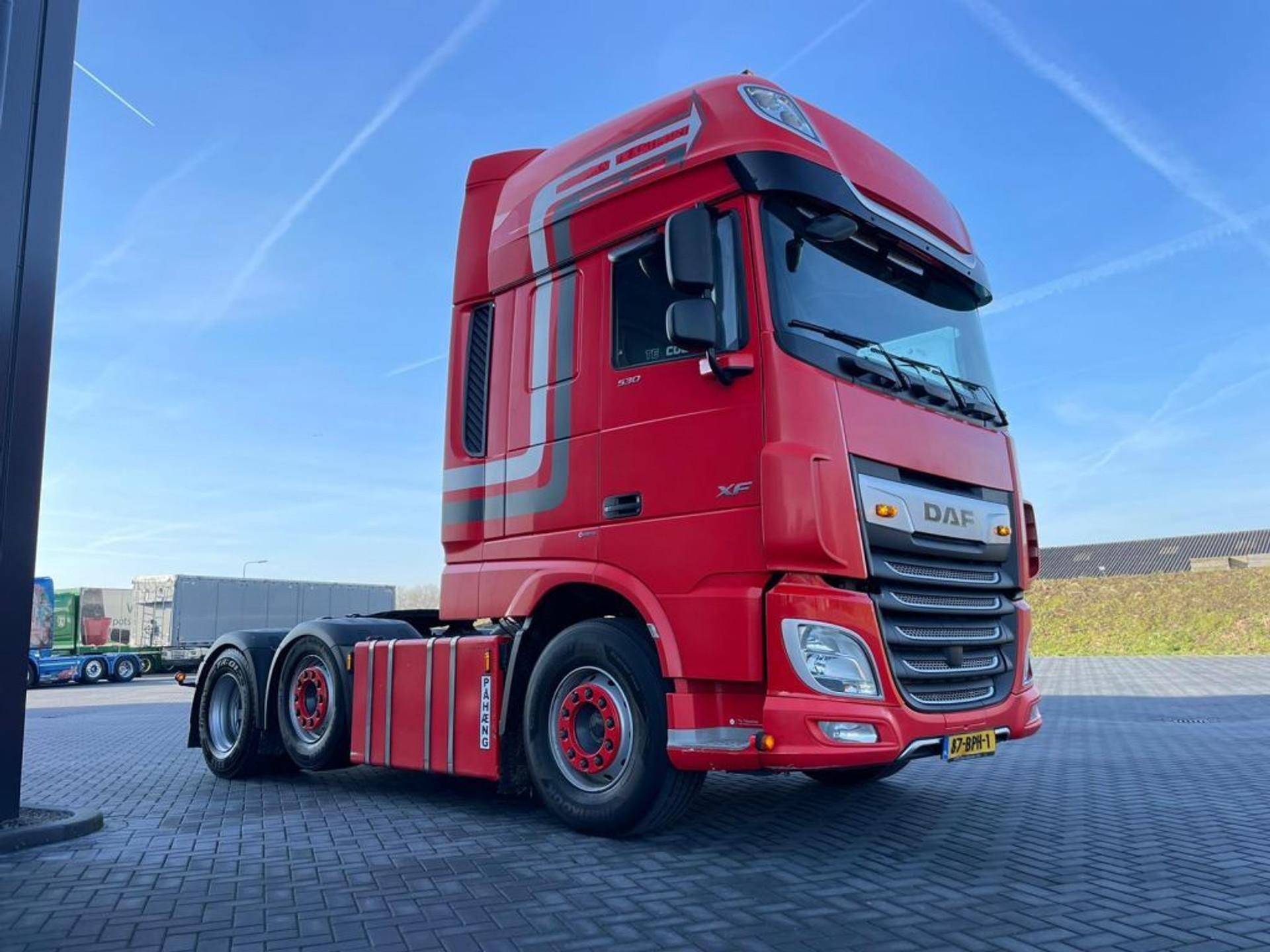 Foto 2 van DAF XF 530 SSC, 6X2/4, LEATHER SEATS, NL TRUCK, PERFECT CONDITION.