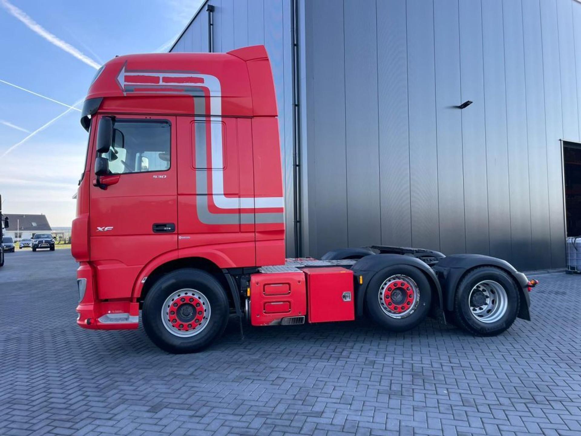 Foto 3 van DAF XF 530 SSC, 6X2/4, LEATHER SEATS, NL TRUCK, PERFECT CONDITION.