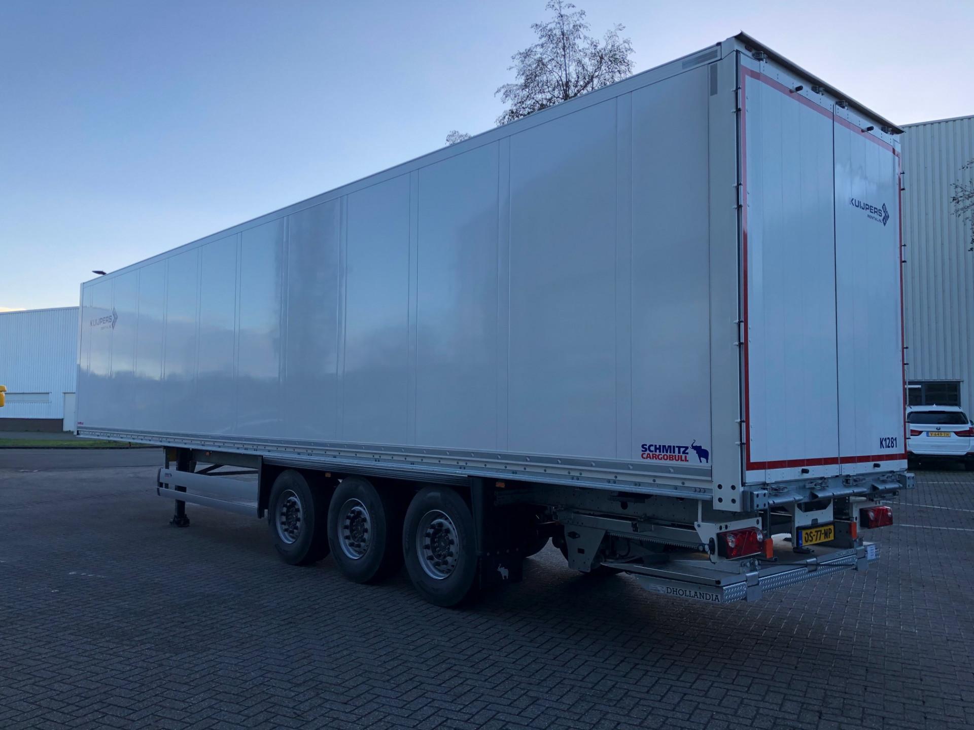 Foto 9 van Schmitz Cargobull / 3 as Box / Dhollandia Laadklep 2000 kg