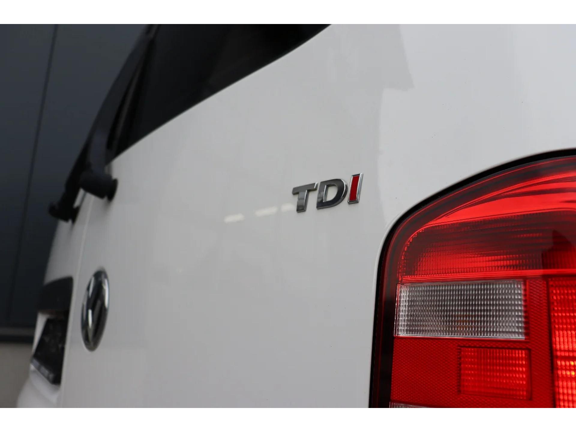 Foto 30 van Volkswagen Transporter 2.0 TDi 150PK L2H1 l DSG Automaat l Airco l Trekhaak l ACC l PDC