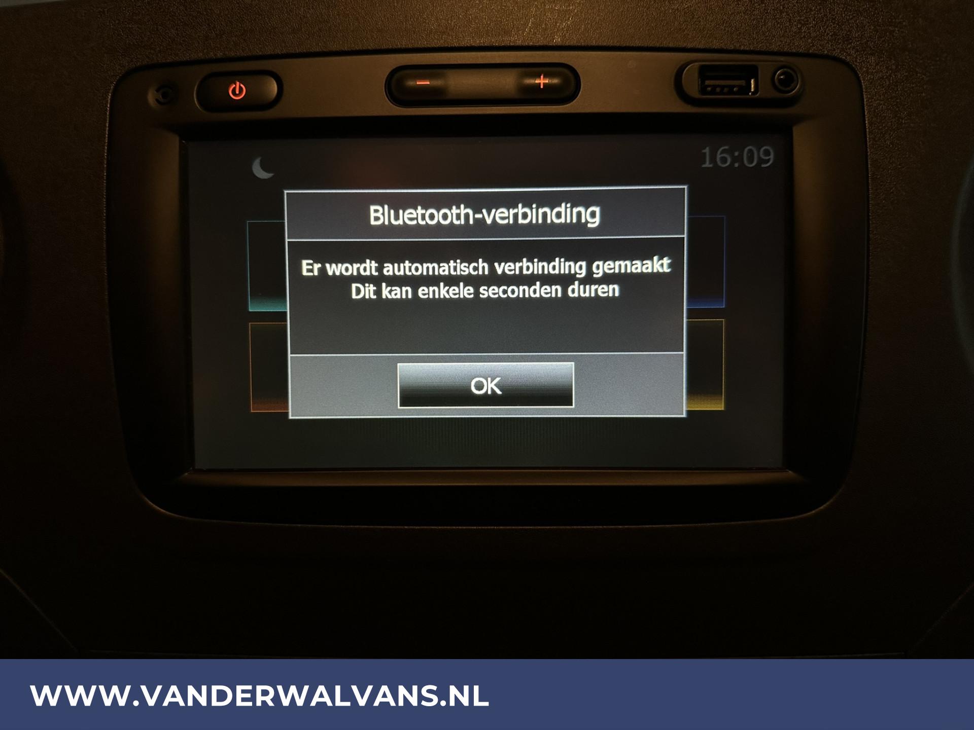Foto 5 van Opel Movano 2.3 CDTI 146pk L2H2 Euro6 Airco | Imperiaal | Trap | Navigatie