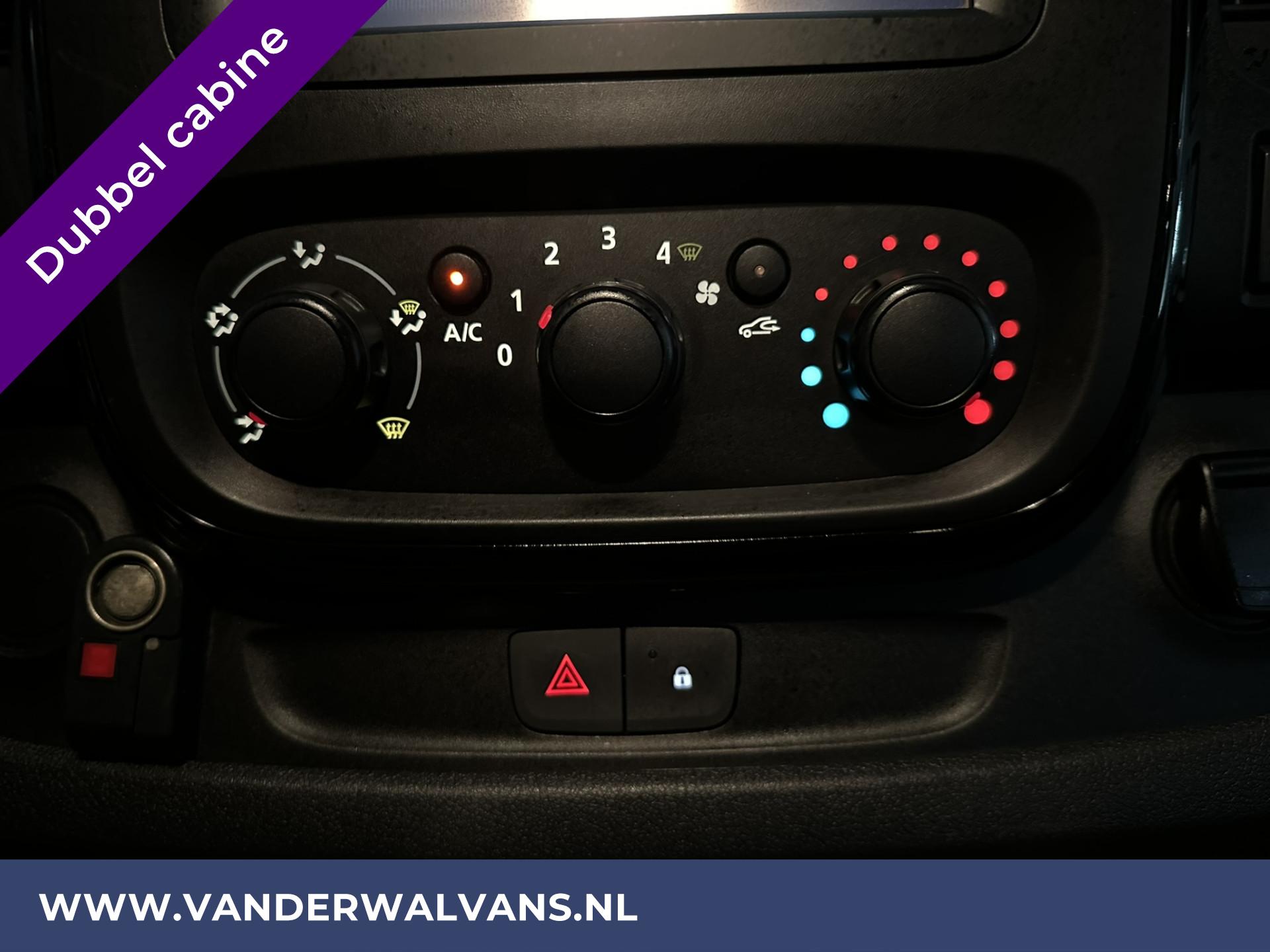 Foto 4 van Opel Vivaro 1.6 CDTI 126pk L2H1 Dubbele cabine Euro6 Airco | 6-zits | Navigatie | Camera | Trekhaak